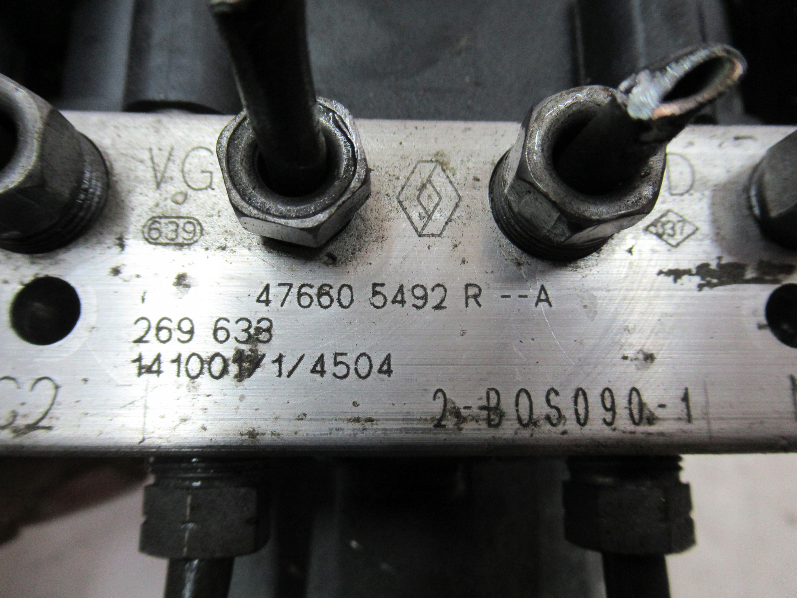 KOCKA ABS 476605492R RENAULT CLIO IV 4