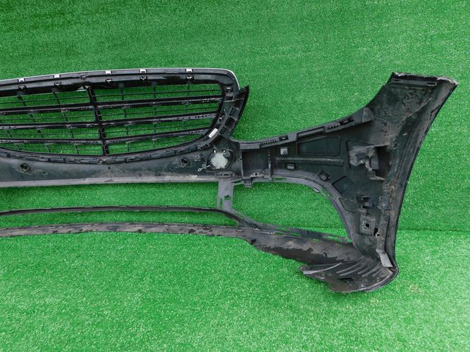 MERCEDES W205 C-KLASA EXCLUSIVE PREDNÝ NÁRAZNÍK