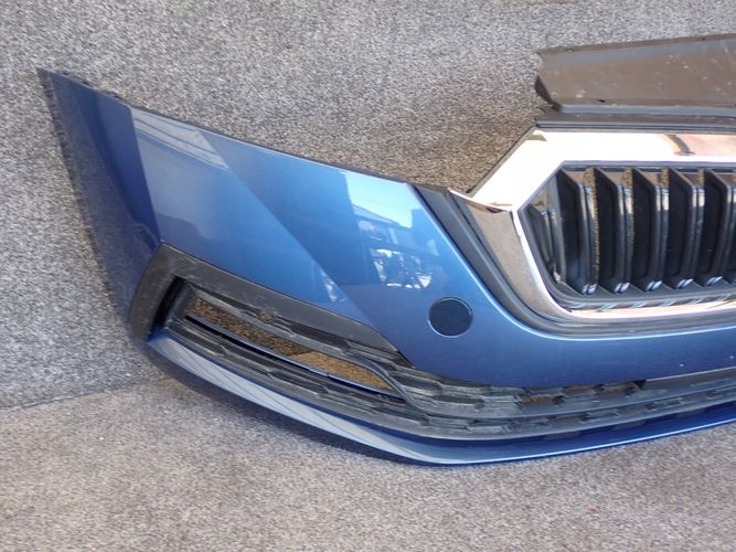 SKODA OCTAVIA IV PREDNÝ NÁRAZNÍK NASÁVANIA VZDUCHU