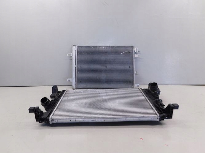 MERCEDES CLA GLB w247 CHLADIC VODY KLIMATIZACIE