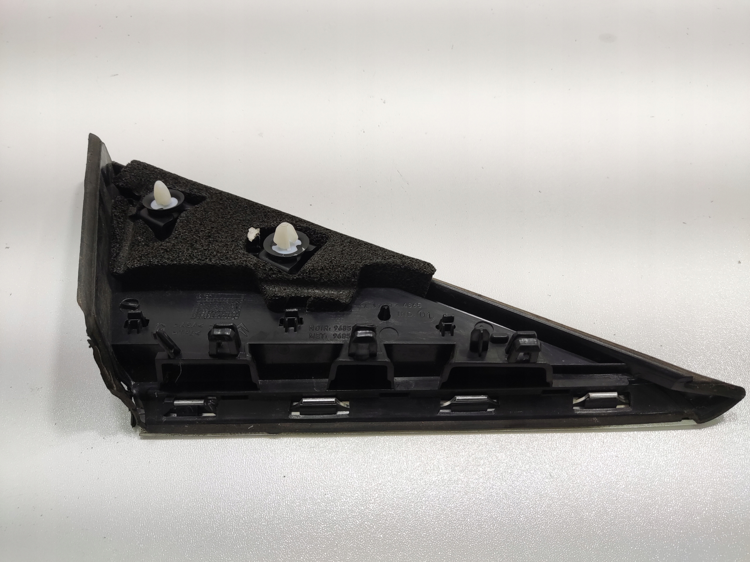 ZÁSLEPKA TROJUHOLNÍK BLATNIKA LAVY PEUGEOT 5008 I 2013-2016 LIFT 96859483XT