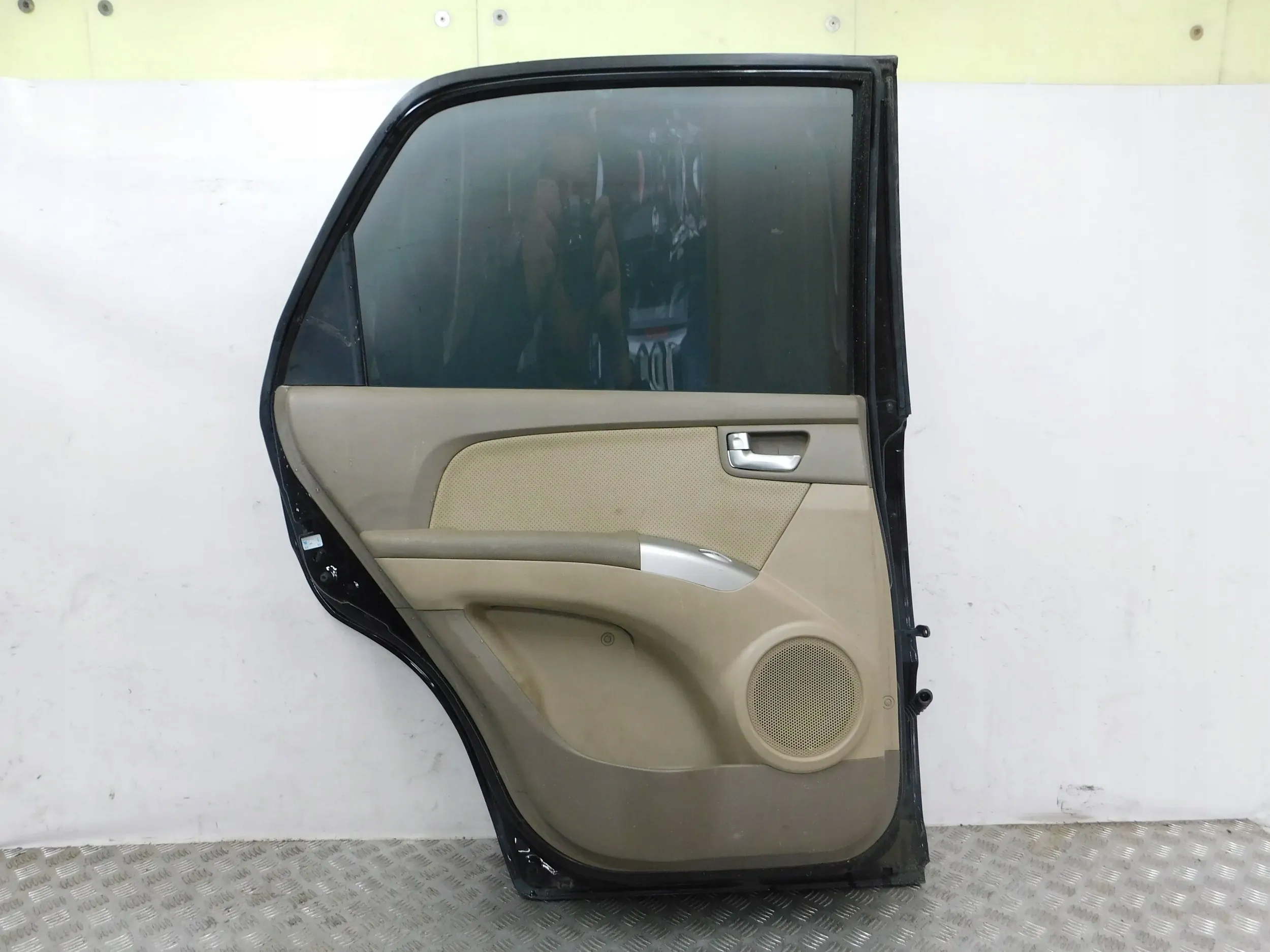 LAVE ZADNE DVERE KIA SPORTAGE II