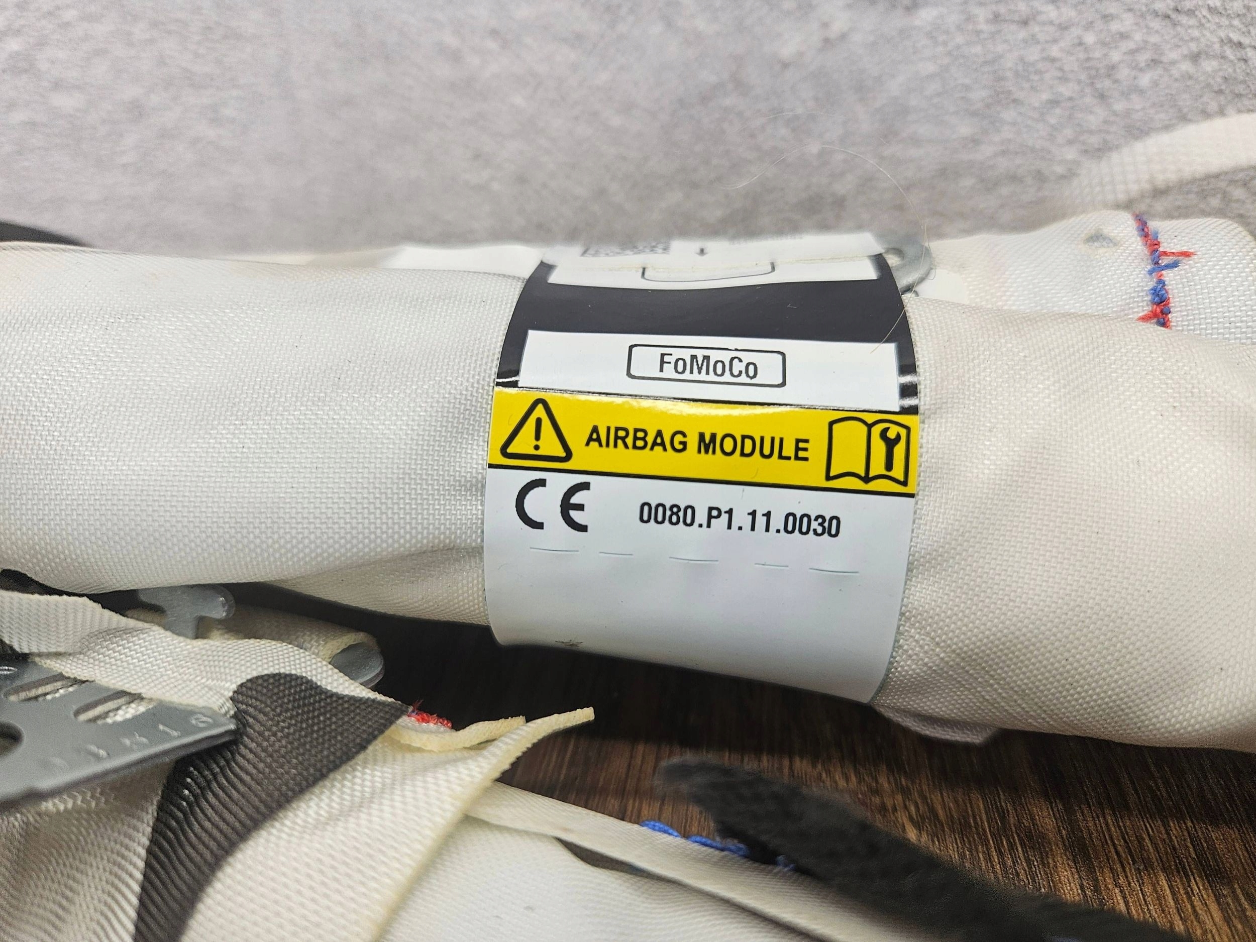 FORD S-MAX S MAX MK2 EM2B-R042D94-AJ PRAVA ZACLONA AIRBAG