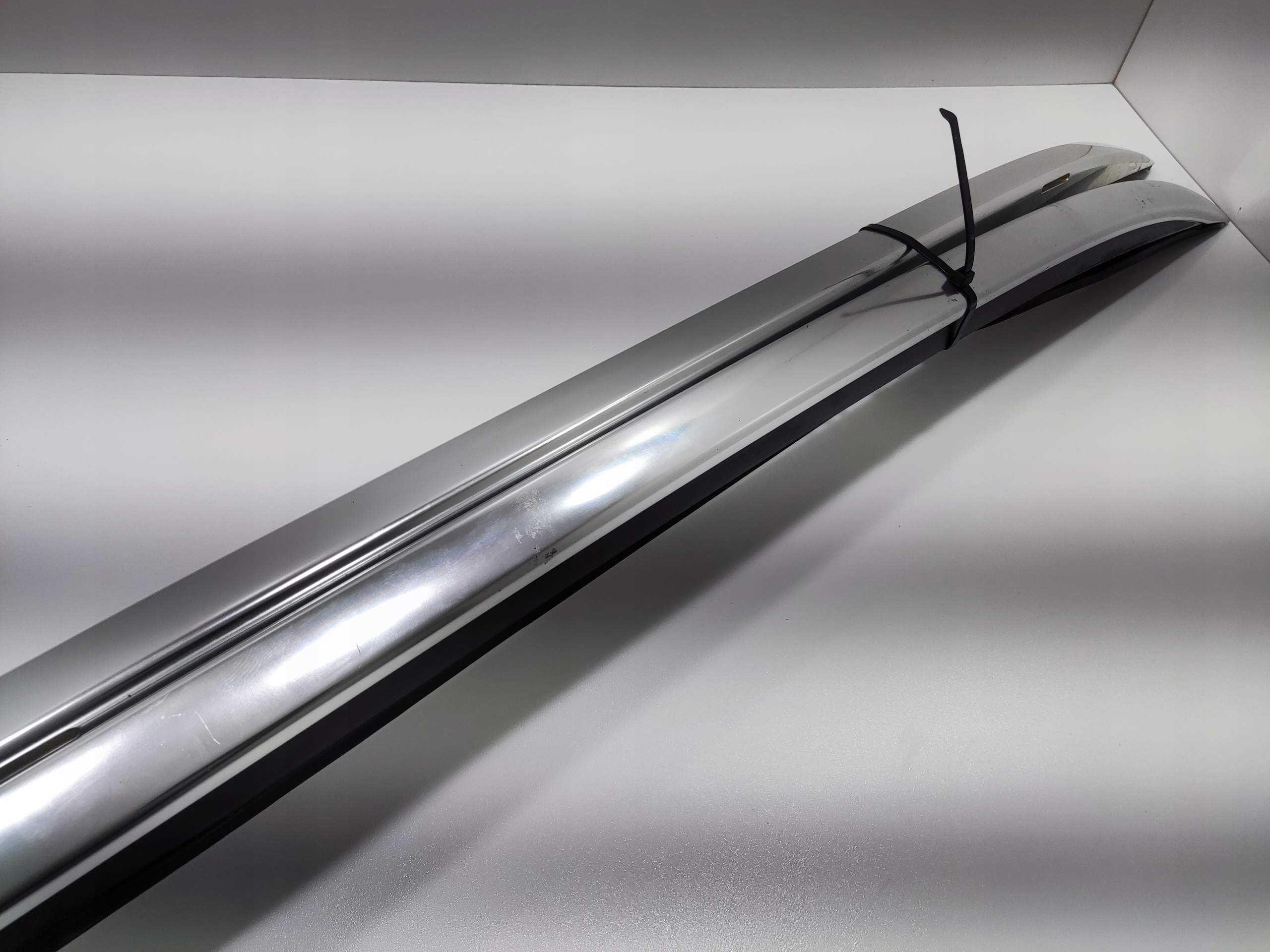 ORIGINÁLNE STREŠNÉ NOSIČE PEUGEOT 508 I SW KOMBI 98028098VV 10-14