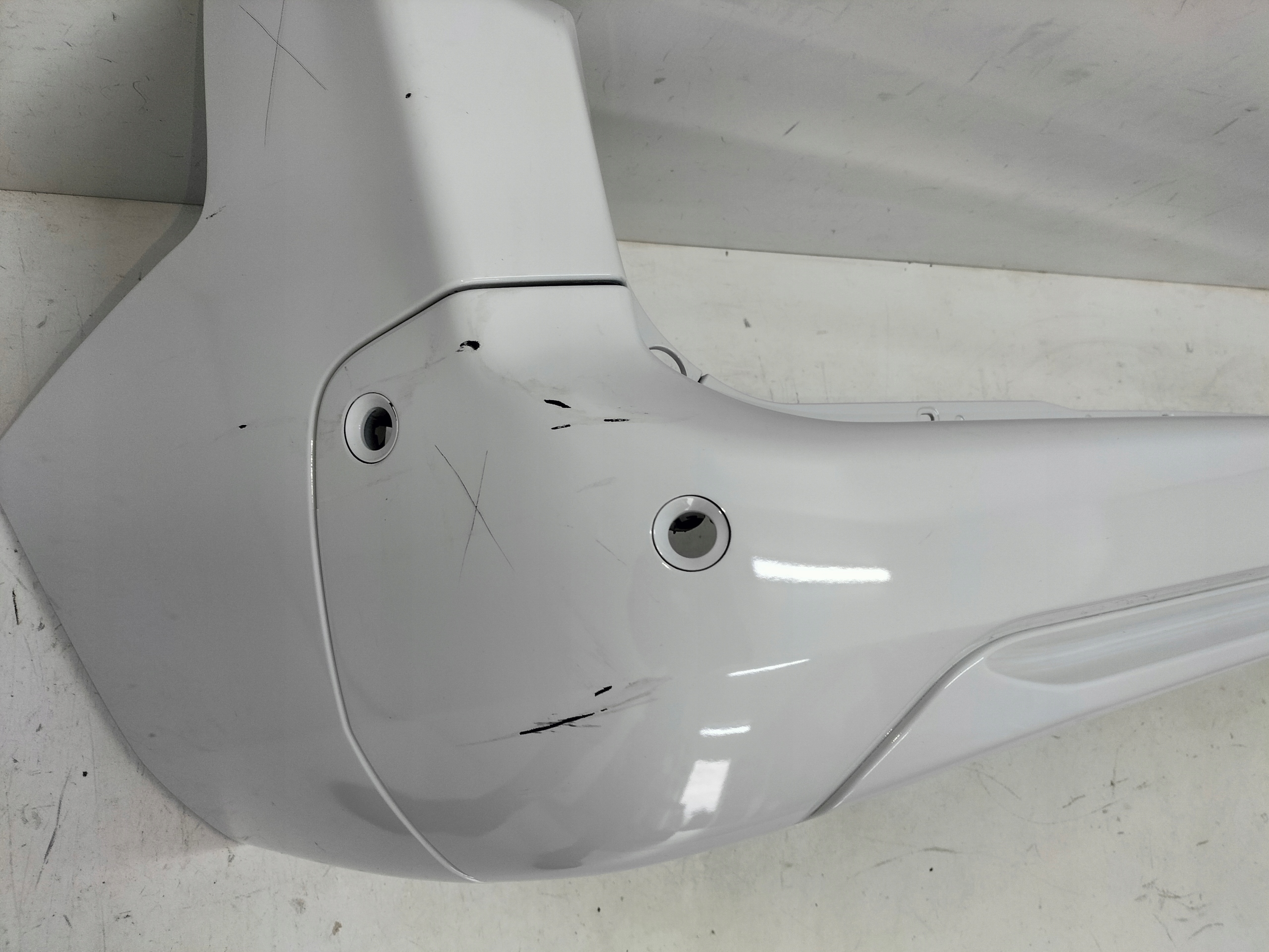 ZADNÝ NÁRAZNÍK CITROEN BERLINGO PARTNER IV 18- RIFTER 18-