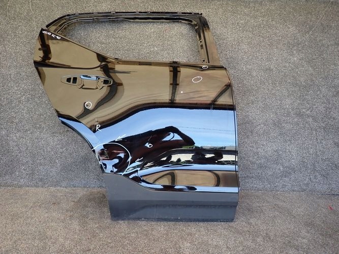 VOLVO XC40 PRAVE ZADNE DVERE