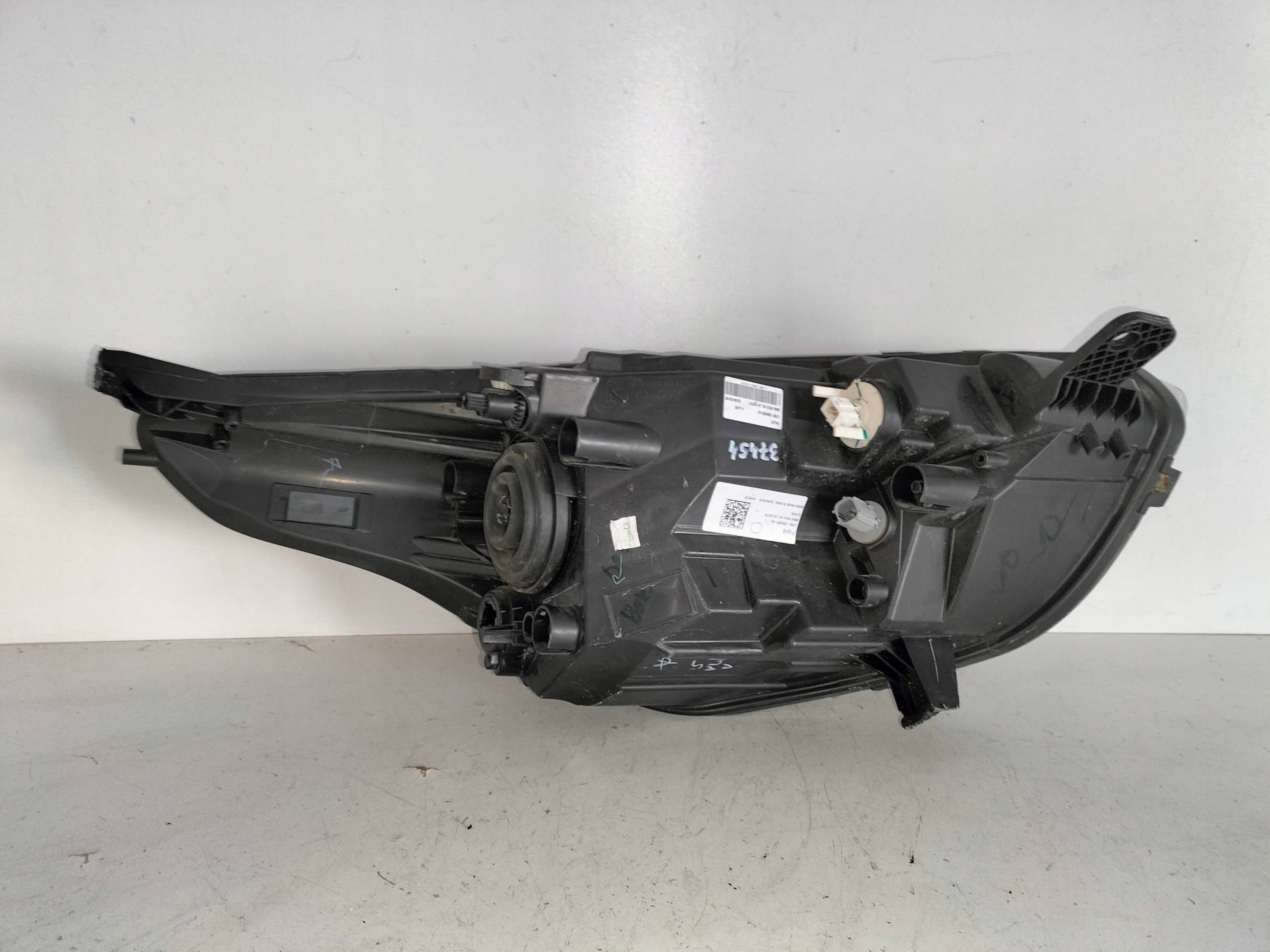 LAVE PREDNE SVETLO FORD KA+ PLUS 16-