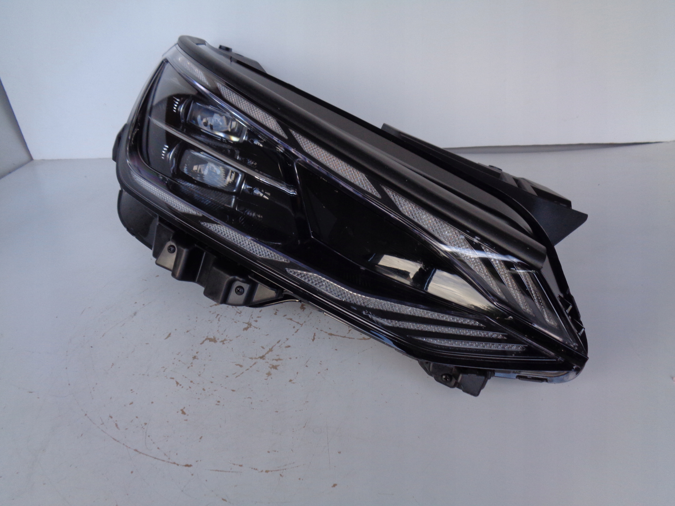 PRAVE PREDNE SVETLO KIA EV6 21- FULL LED GT LINE