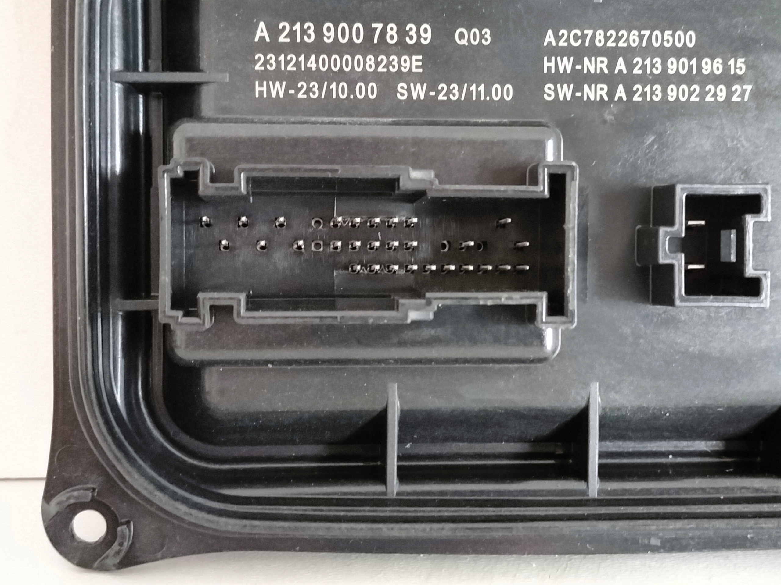 MENIČ NAPÄTIA MODUL LED MERCEDES E-KLASA W213