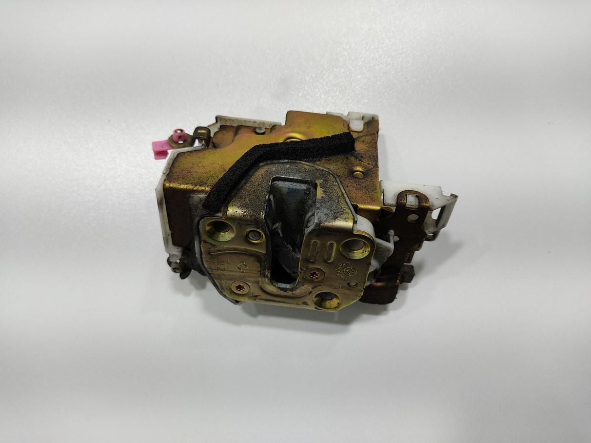 ZAMOK LAVYCH PREDNYCH DVERI NISSAN NAVARA D22 PICK-UP 1997-2005 EUROPA