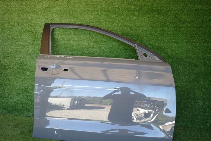 HYUNDAI I30 HB KOMBI III 17- PRAVE PREDNE DVERE