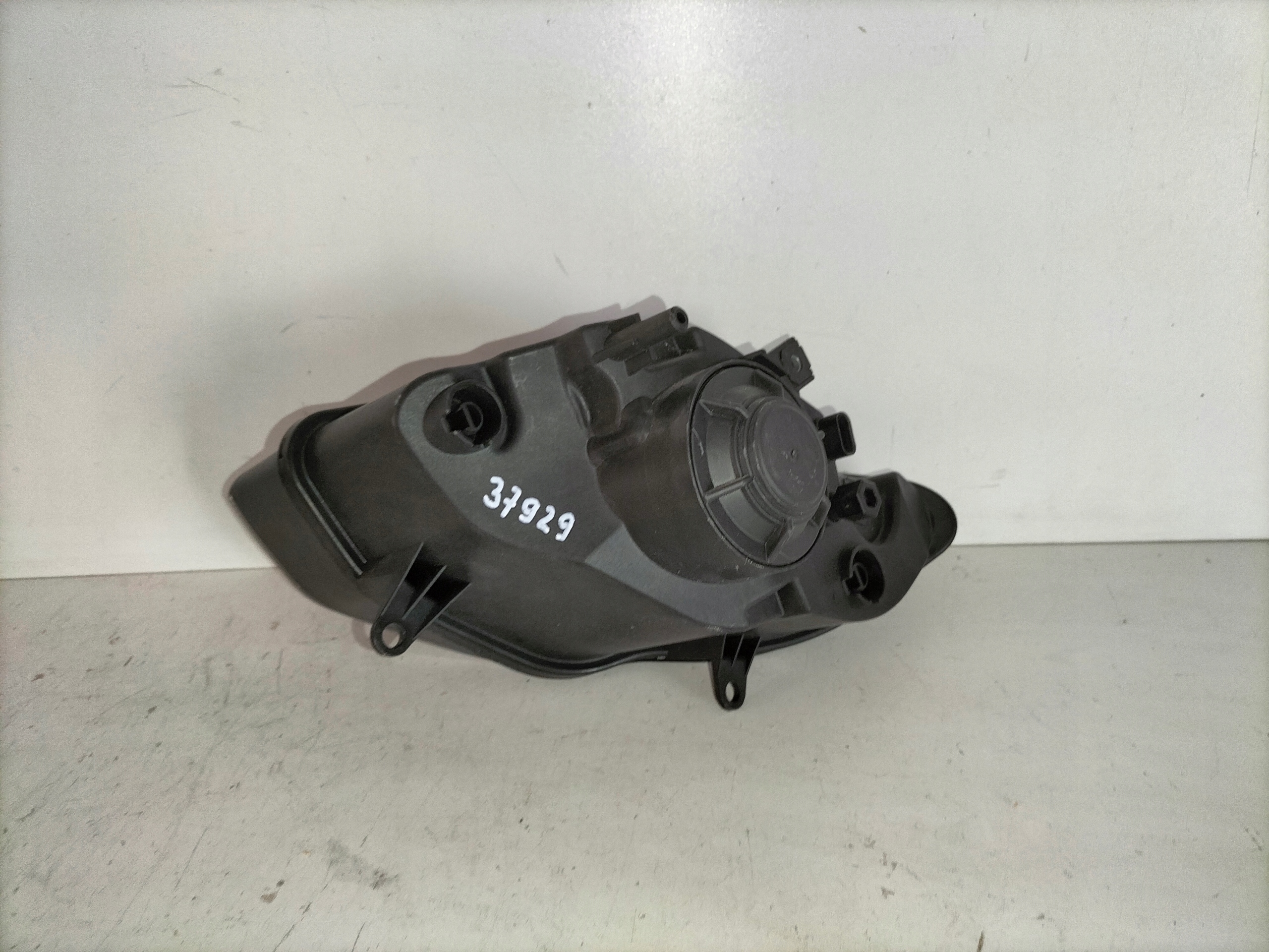 PRAVE PREDNE SVETLO MOTOR BMW K54 R1200RS 15-19