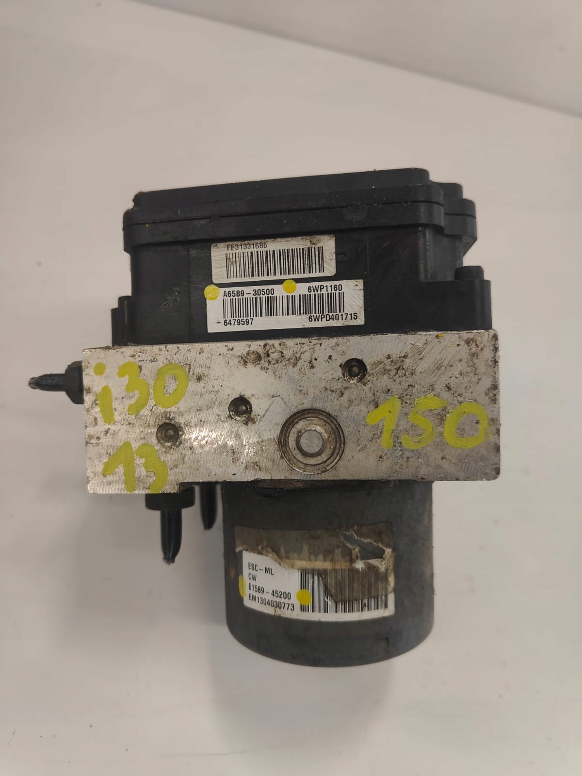 Hyundai i30 A6589-30500 KOCKA ABS