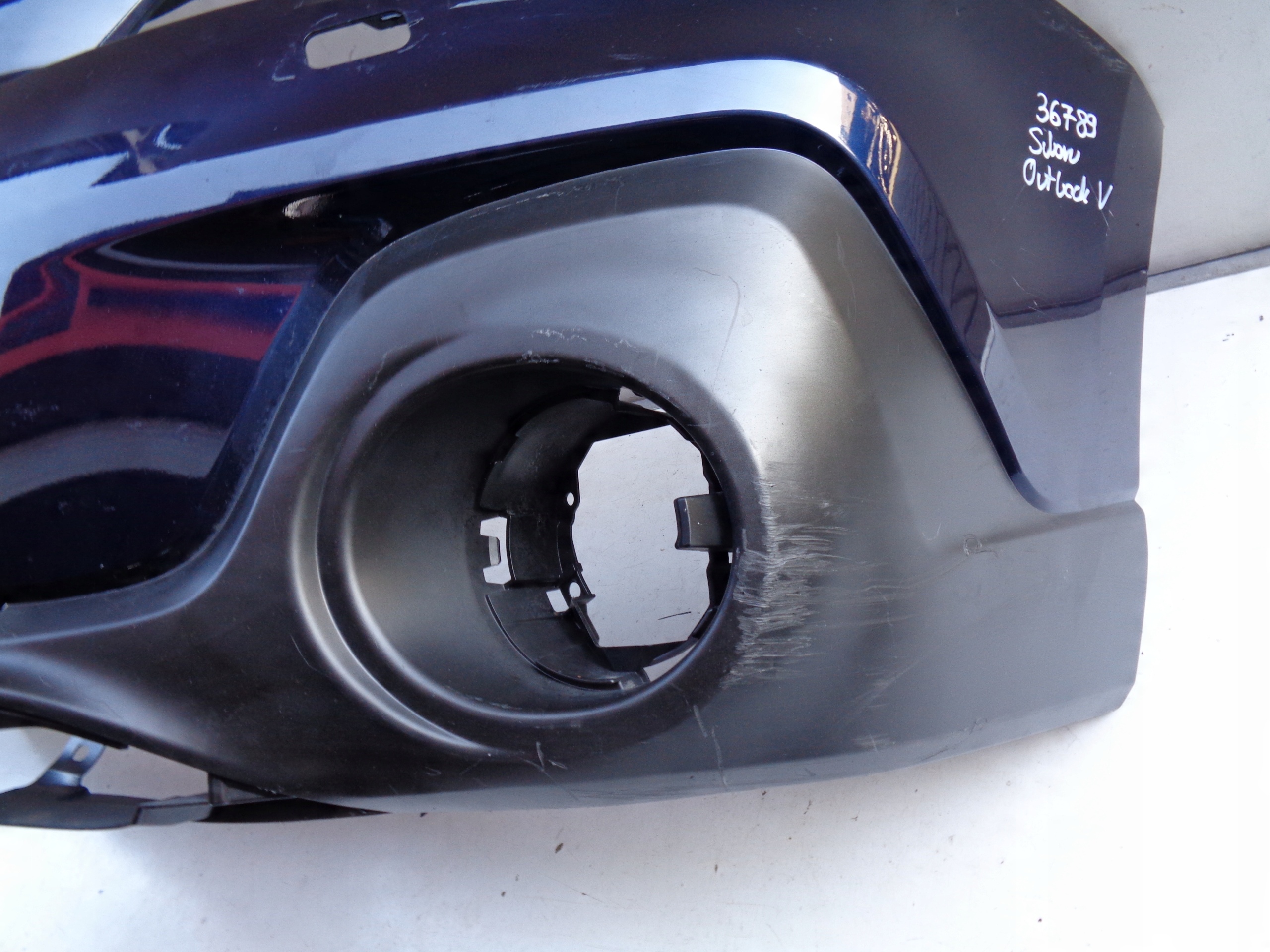 PREDNÝ NÁRAZNÍK SUBARU OUTBACK V 17- LIFT NR 36789