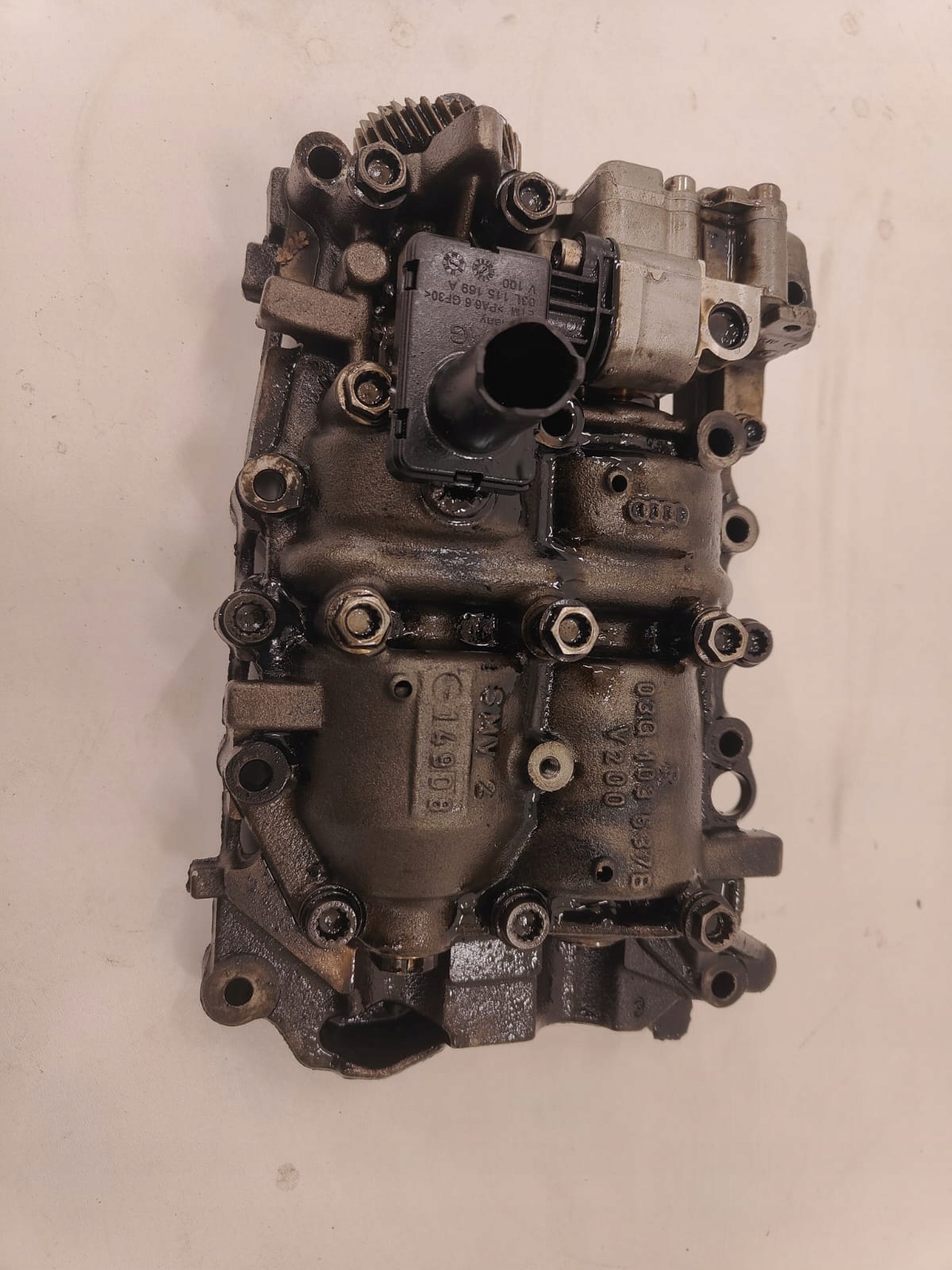 Audi 2.0tdi CAG OE 03G103535B 03G115105E OLEJOVÉ ČERPADLO