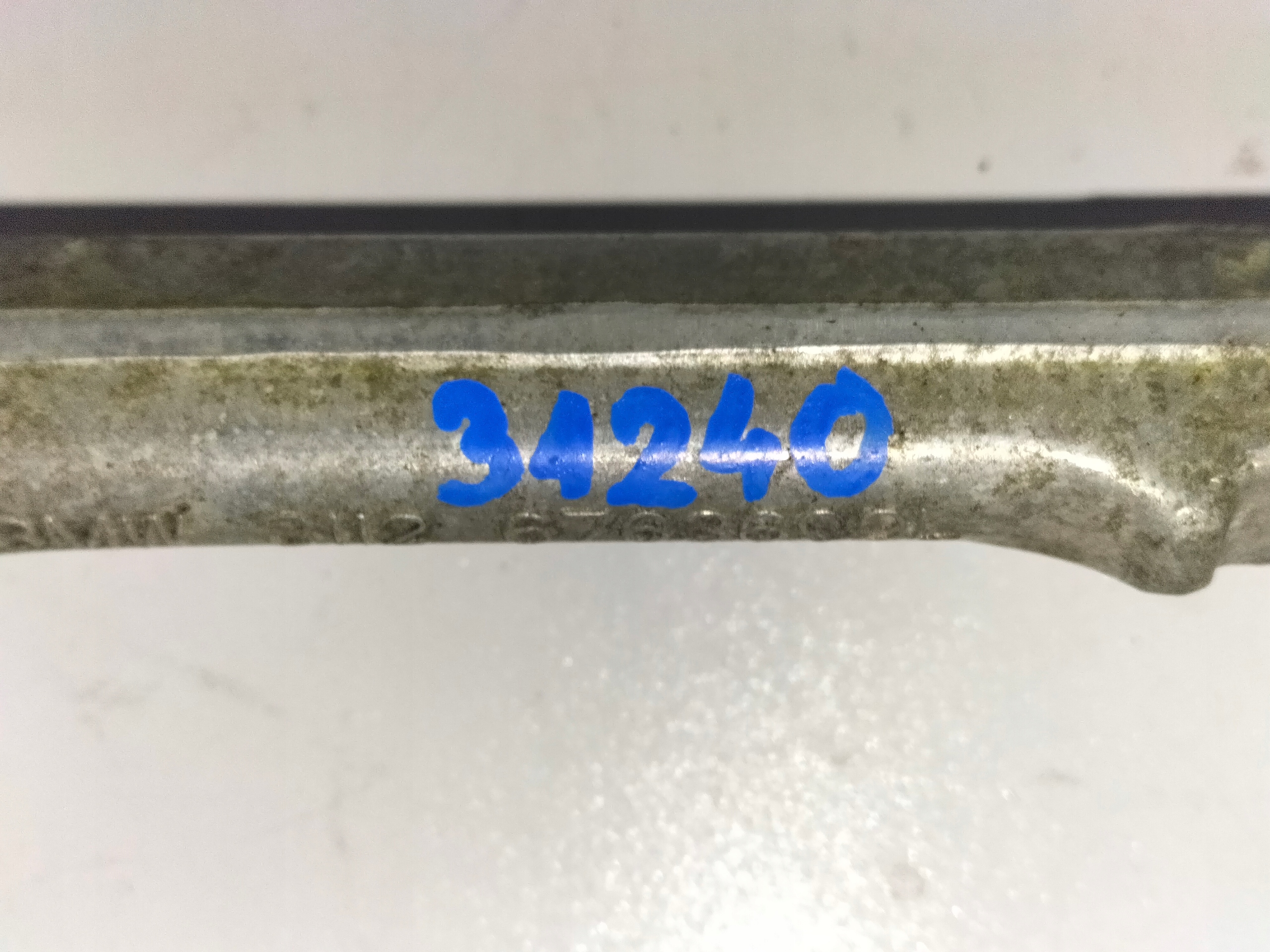 LAVE PREDNE SPODNÉ RAMENO BMW 1 E81 E87 E88 04- BMW 3 E90 E91 04-