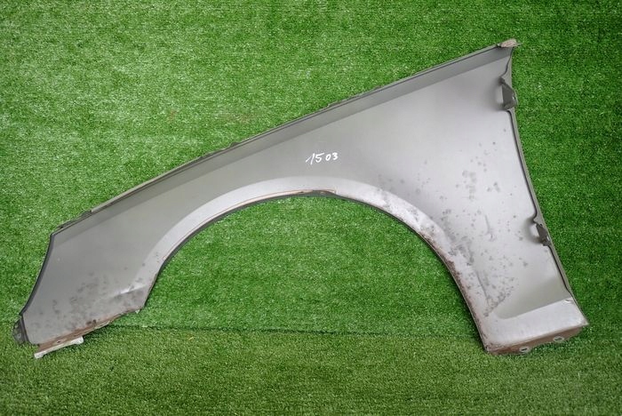 AUDI A4 B9 LIFT 19- PRAVY PREDNY BLATNIK