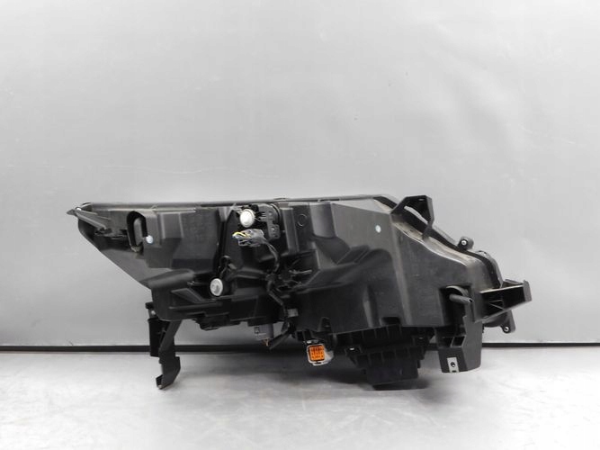 MITSUBISHI ASX FULL LED 19- LAVE PREDNE SVETLO