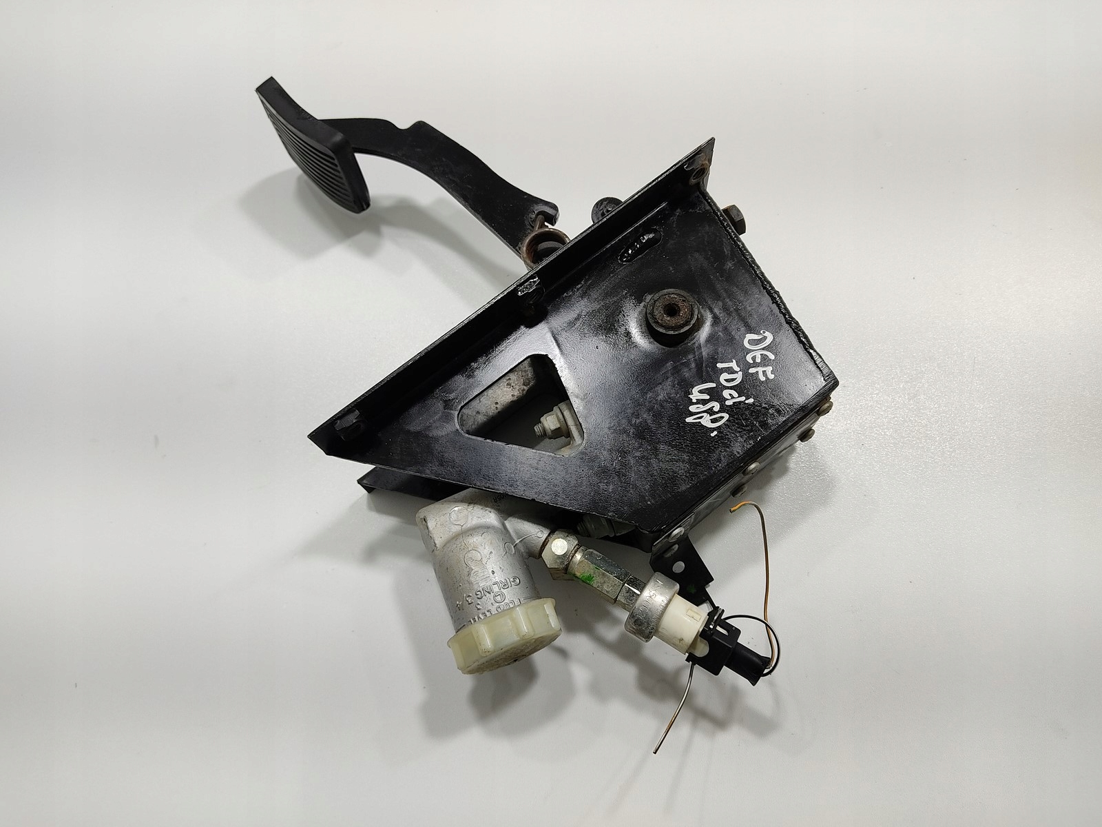 SPOJKOVÉ ČERPADLO SPOJKOVY PEDAL LAND ROVER DEFENDER 2.4 TDCI 2007-2014