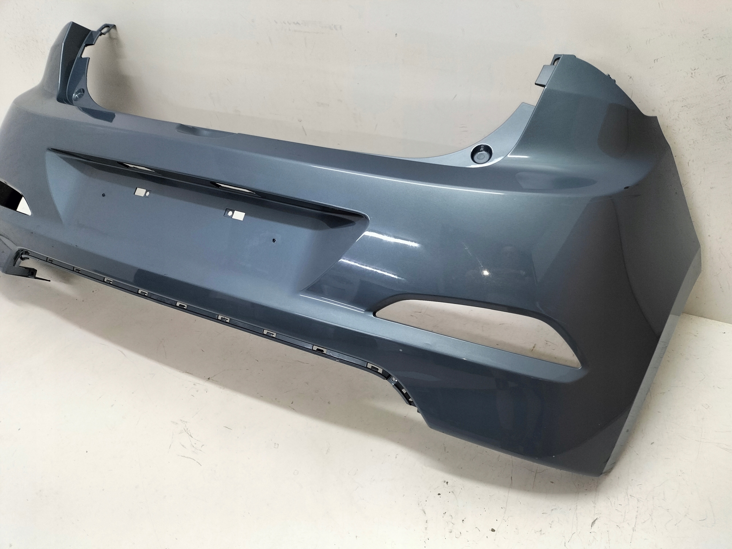 ZADNÝ NÁRAZNÍK HYUNDAI I20 II 14-17