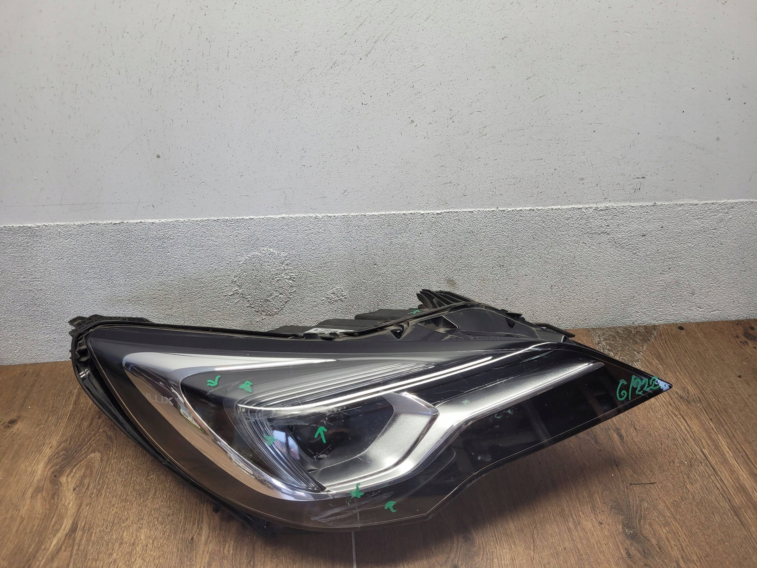 Opel Astra K 39055746 PRAVÉ PREDNÉ SVETLO FULLED