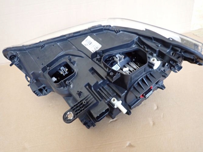 BMW X1 F48 FULL LED 15- PRAVE PREDNE SVETLO 7495004-06