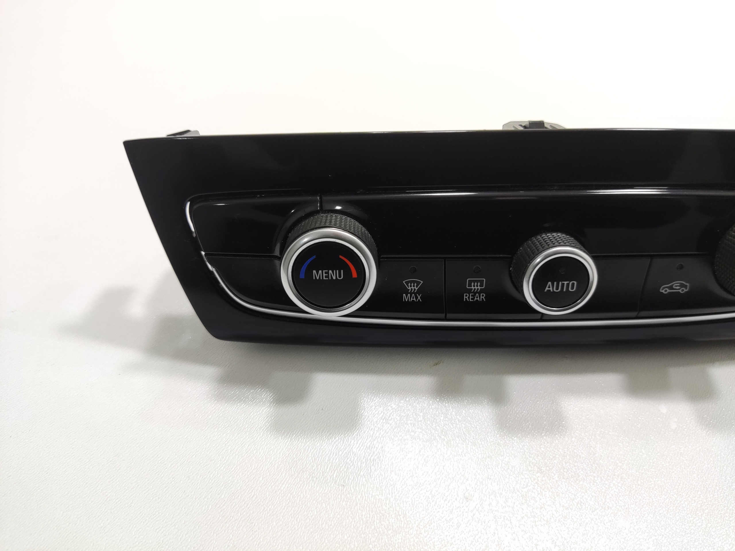 OVLADANIE KURENIA OPEL CORSA E-CORSA F 39185000 2019-2024 EUROPA