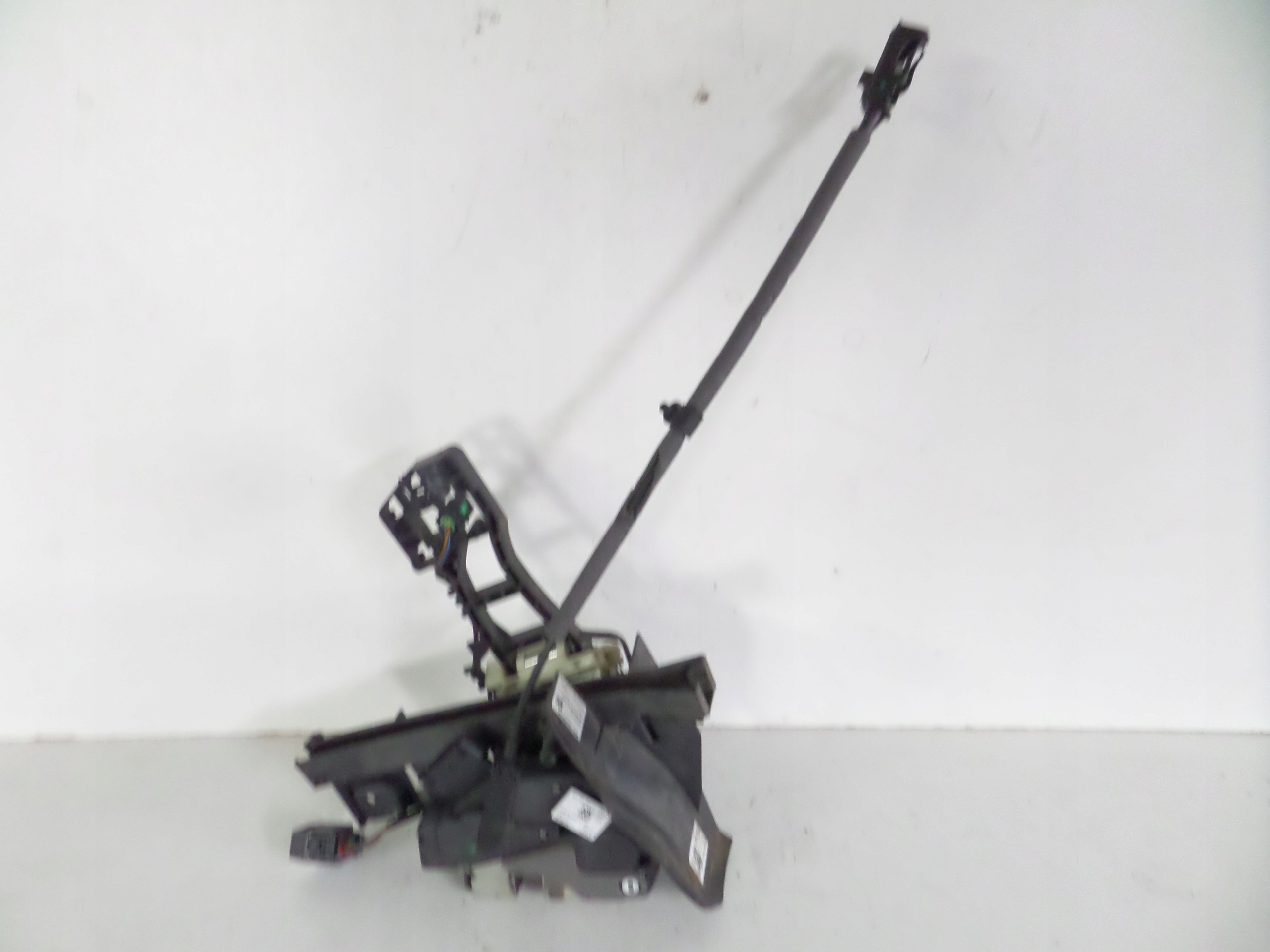 ZAMOK PRAVYCH ZADNYCH DVERI FORD FOCUS MK3 11-