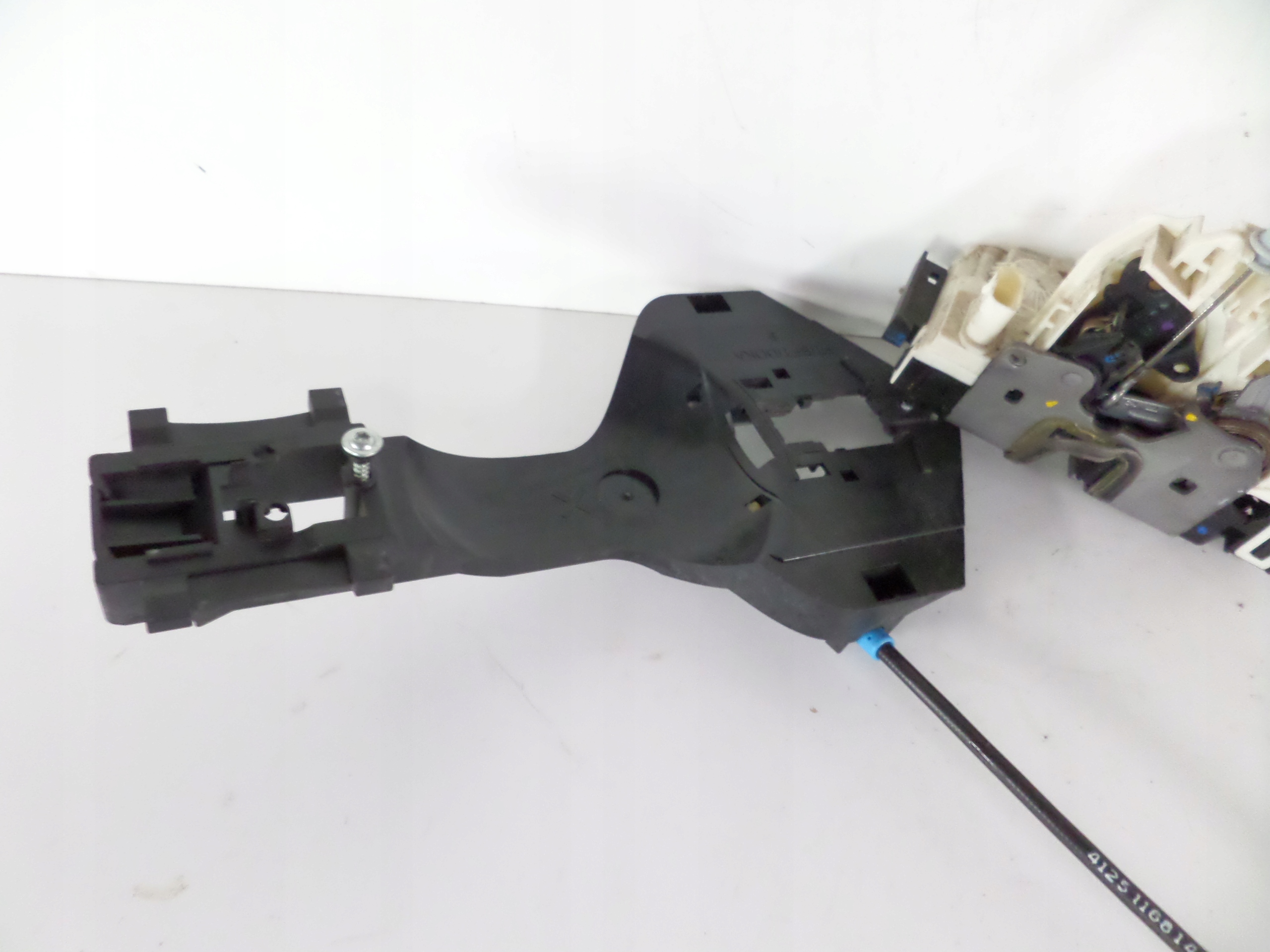 ZAMOK LAVYCH PREDNYCH DVERI MERCEDES SPRINTER W906 06-