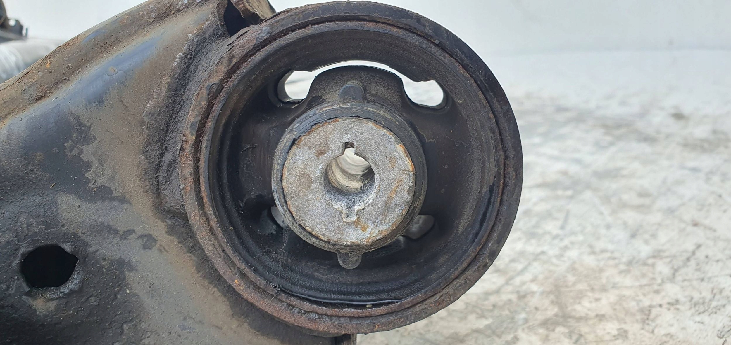 KIA Soul 2 II 013-019 ZADNA NAPRAVA