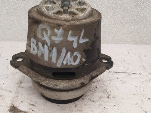 Audi Q7 4L 3.0 tdi 7L8199131A SILENBLOK DRZIAK MOTORA LAVY Audi Q7 4L 3.0 tdi 7L8199131A SILENBLOK DRZIAK MOTORA LAVY