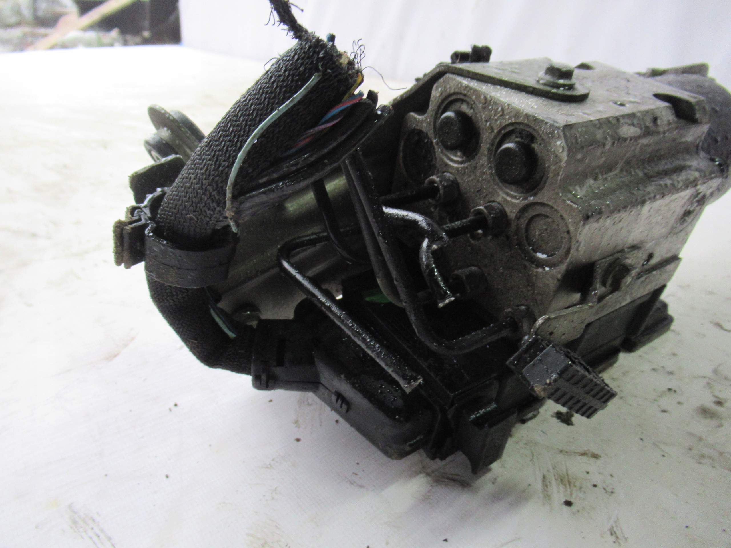 KOCKA ABS 51804856 ALFA ROMEO 159