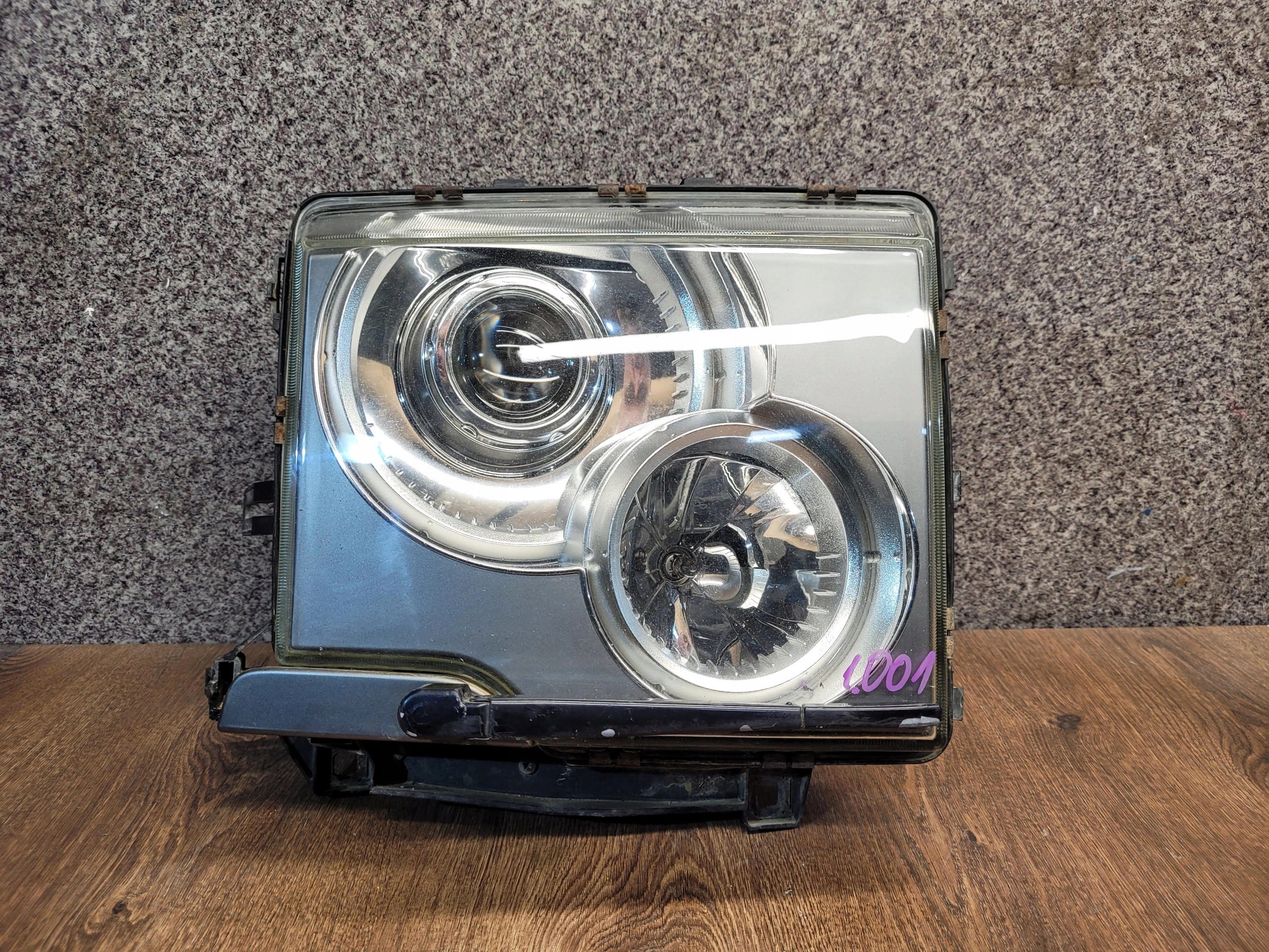 RANGE ROVER L322 XENON PRAVÉ PREDNÉ SVETLO