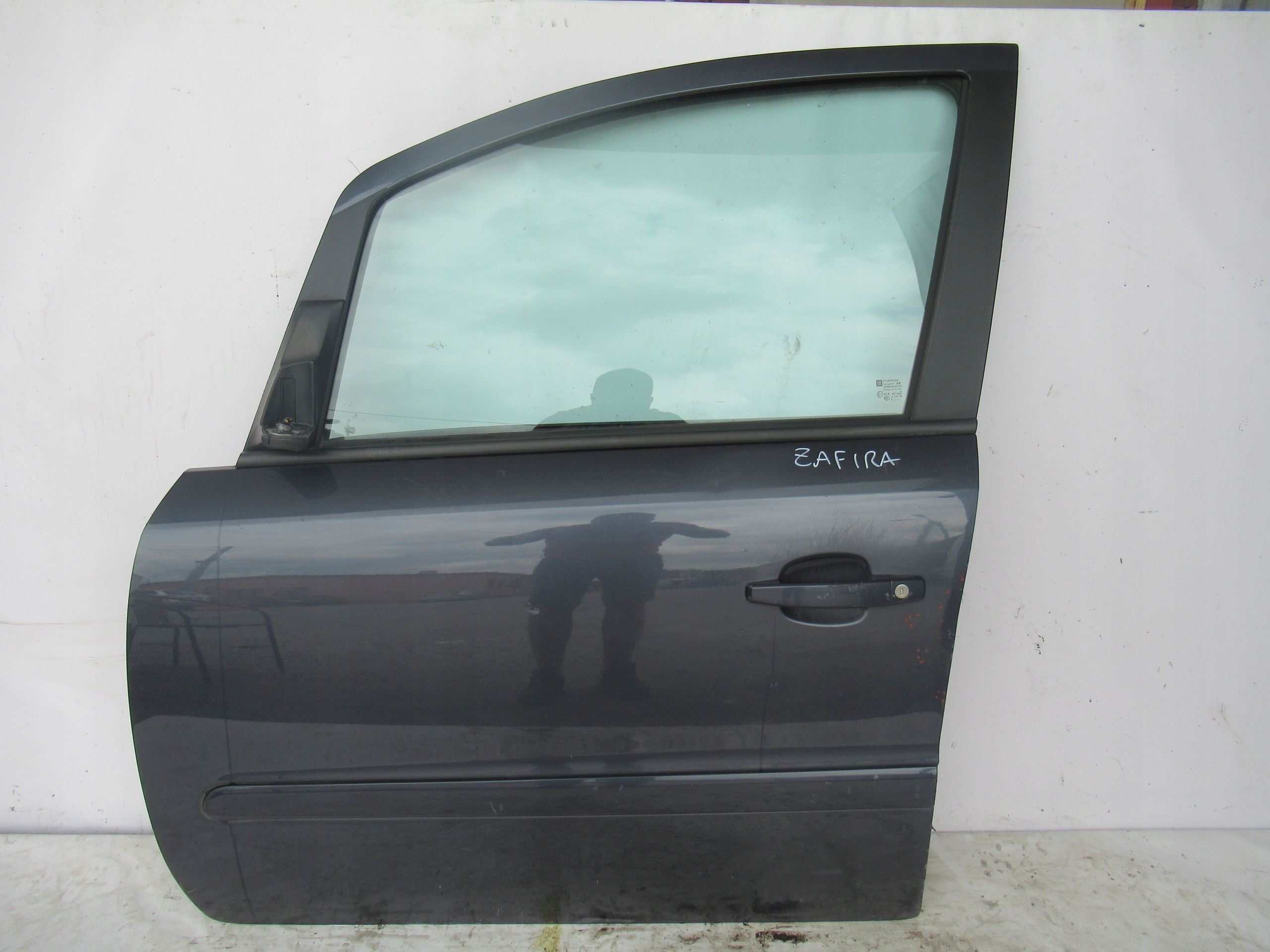ĽAVÉ PREDNÉ DVERE OPEL ZAFIRA B