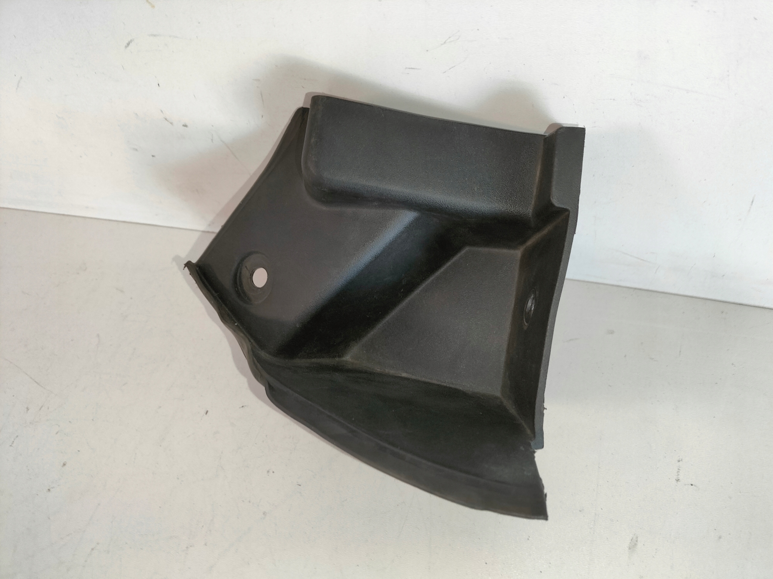 KRYT podOKIENia PREDNÝ PRAVA JAGUAR F-TYPE X152 12-