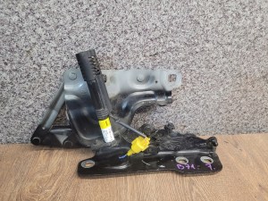 JAGUAR XE X760 PRAVY PANT PREDNEJ KAPOTY NÁBOJ GX73-16800-AE JAGUAR XE X760 PRAVY PANT PREDNEJ KAPOTY NÁBOJ GX73-16800-AE