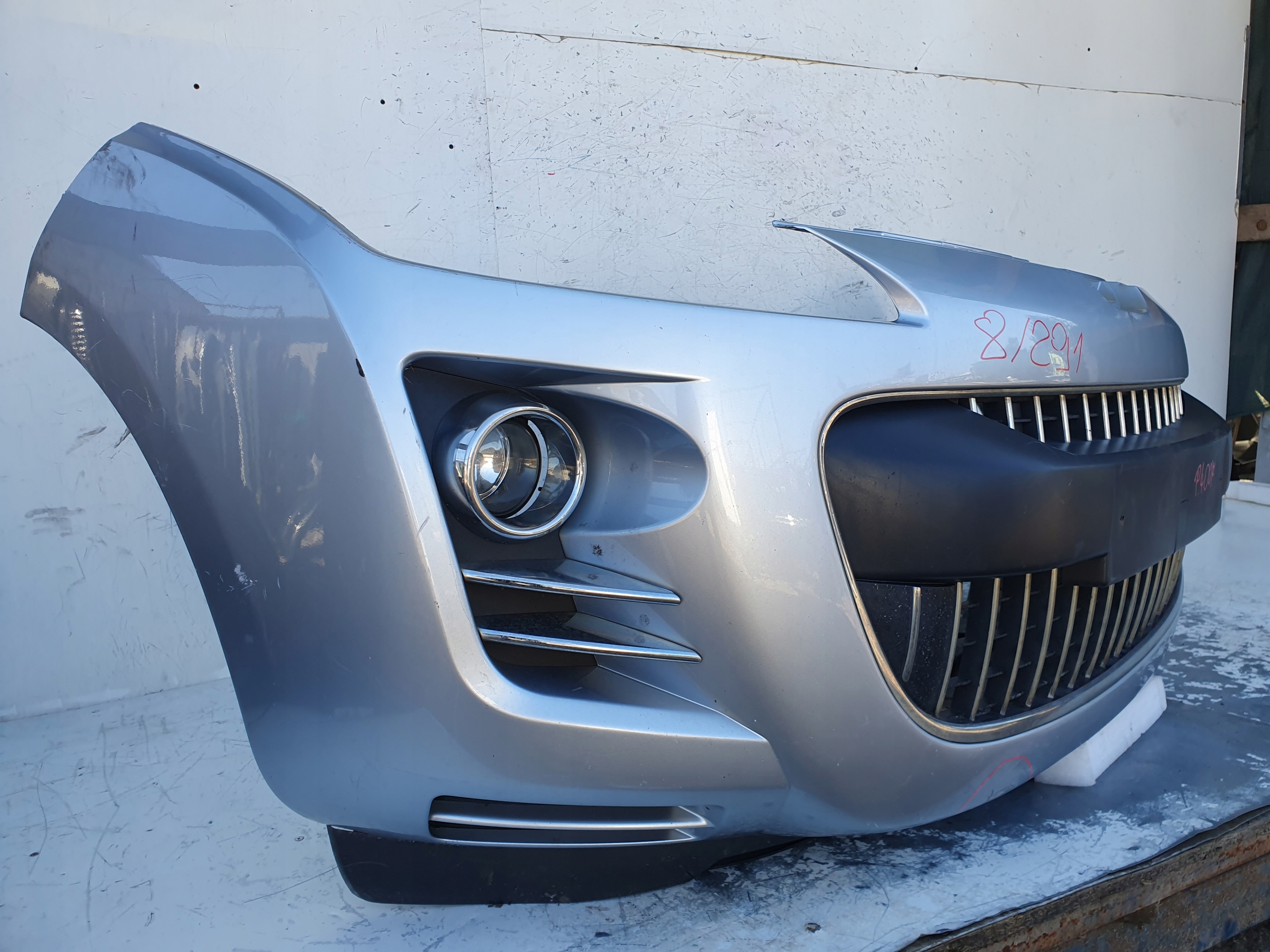 Peugeot 4007 PREDNÝ NÁRAZNÍK