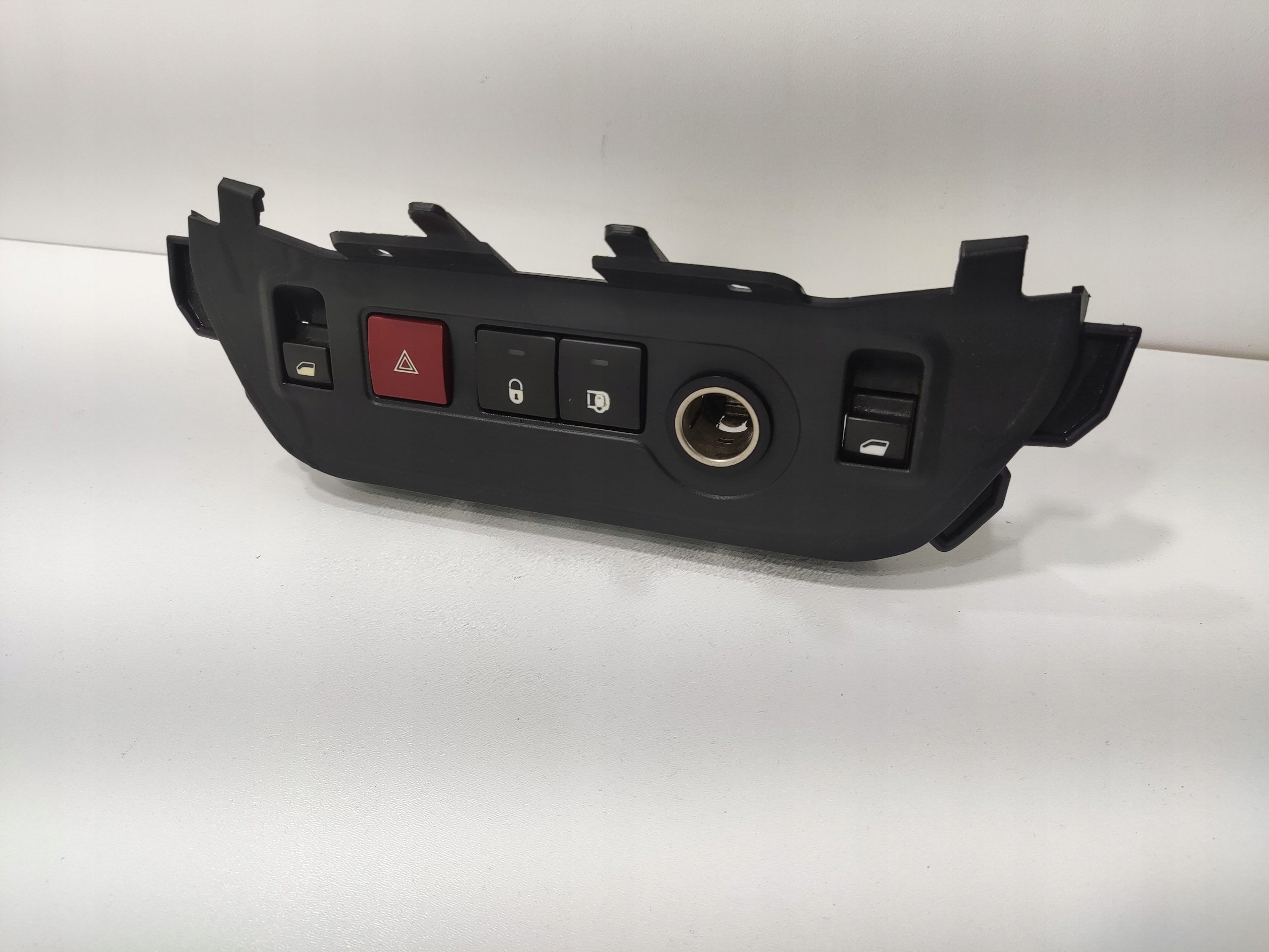 VYPÍNAČ OVLÁDANIA OKIEN PEUGEOT PARTNER CITROEN BERLINGO III ELECTRIC 08-18