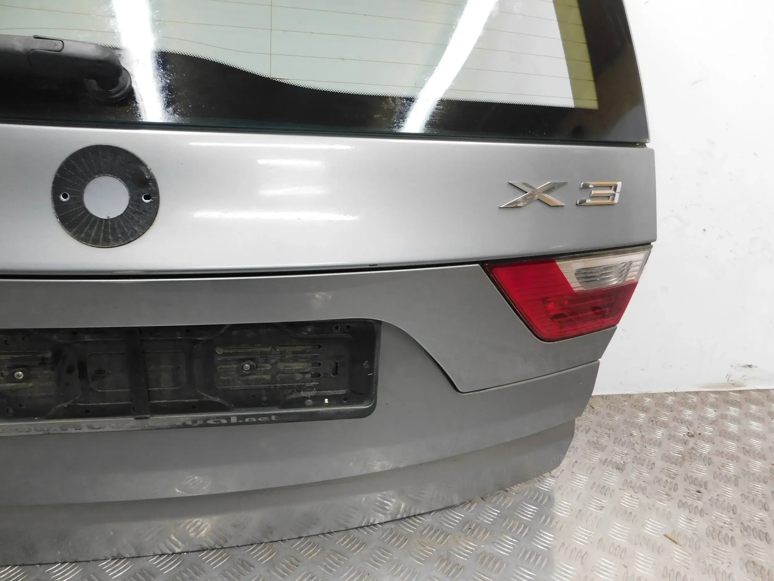 ZADNÁ KAPOTA BMW X3 E83