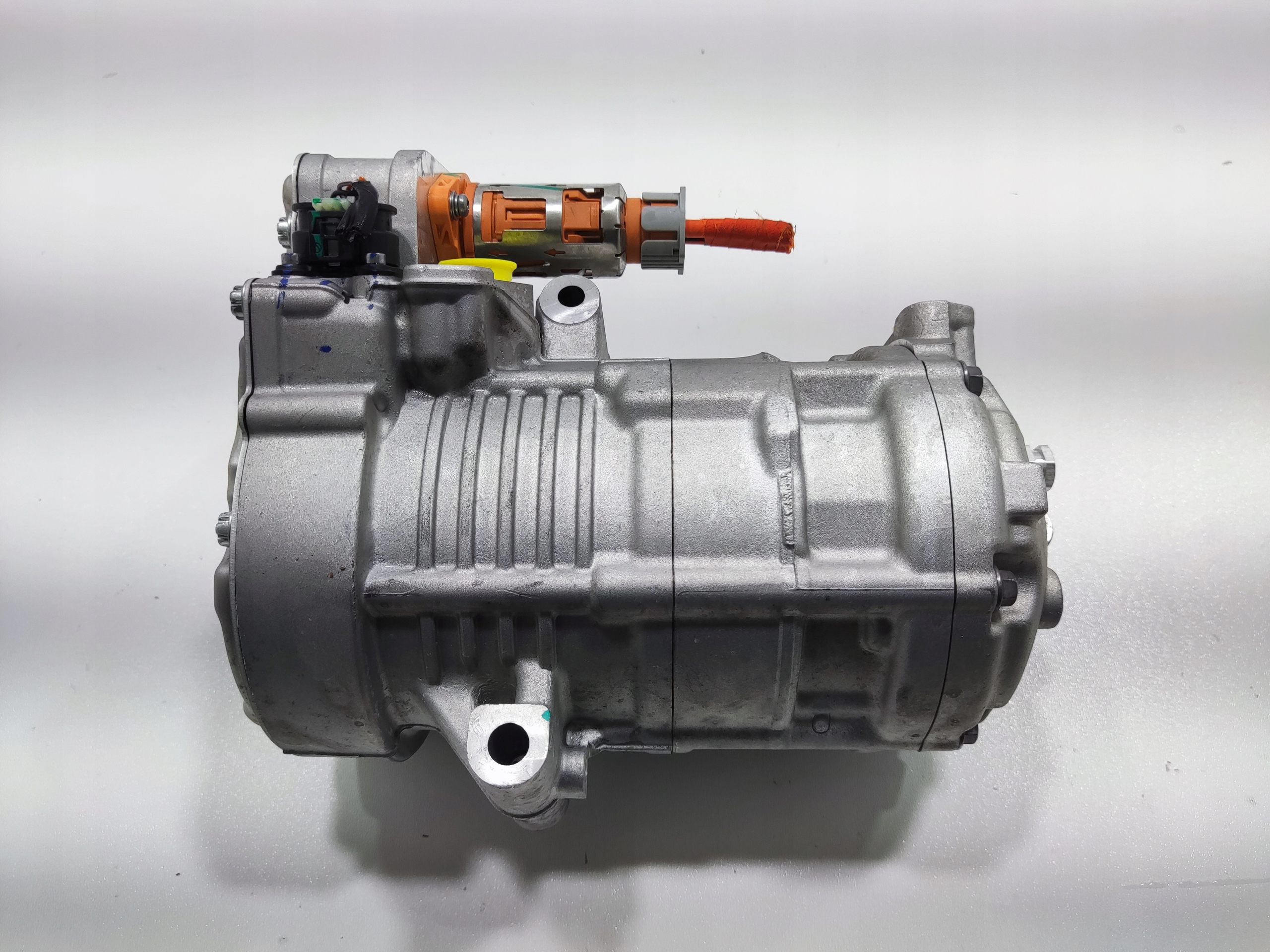KOMPRESOR KLIMATIZACIE MG 4 MG4 2022-2025 10966599