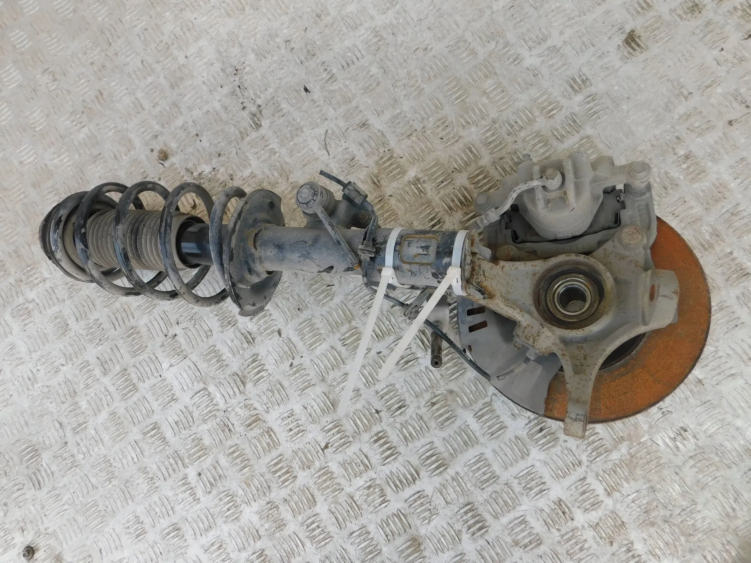 ĽAVÝ OTOČ MCPHERSON HYUNDAI I20 1.2 08-