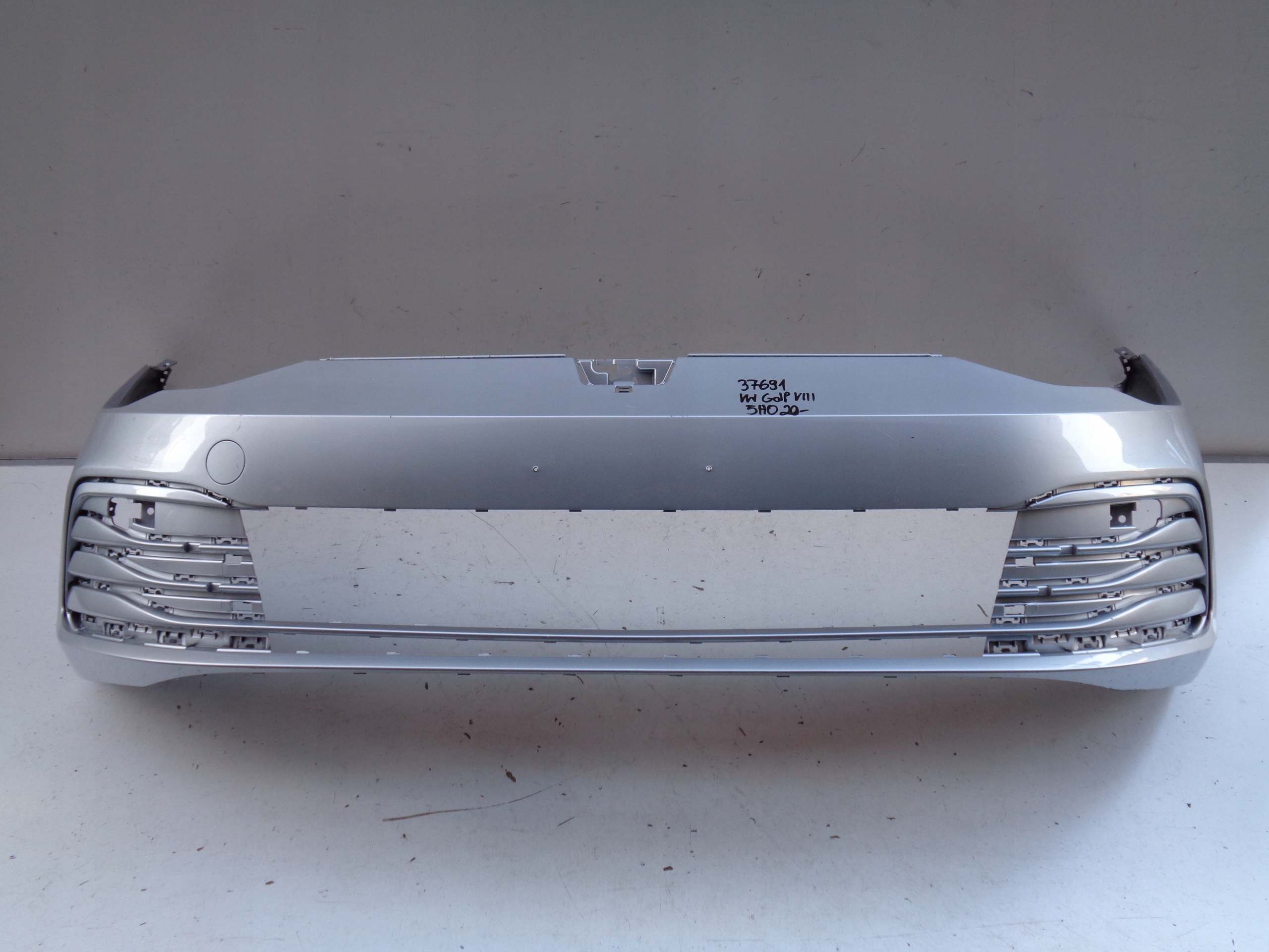 PREDNÝ NÁRAZNÍK VW GOLF VIII 8 5H 5H0 20- NR 37691