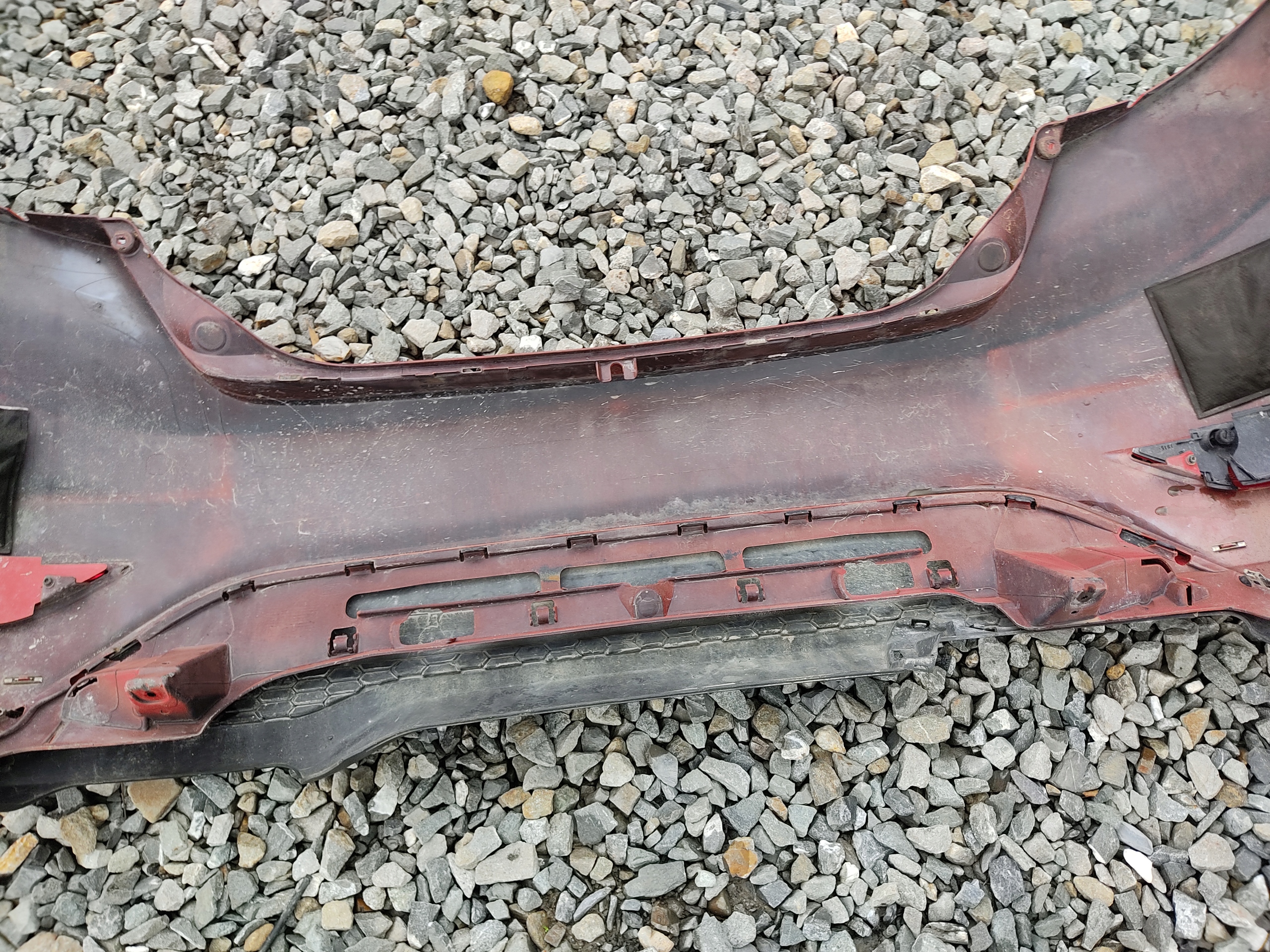 ZADNÝ NÁRAZNÍK FORD FIESTA MK7 VII ST-LINE ST 2012-2017 LIFT