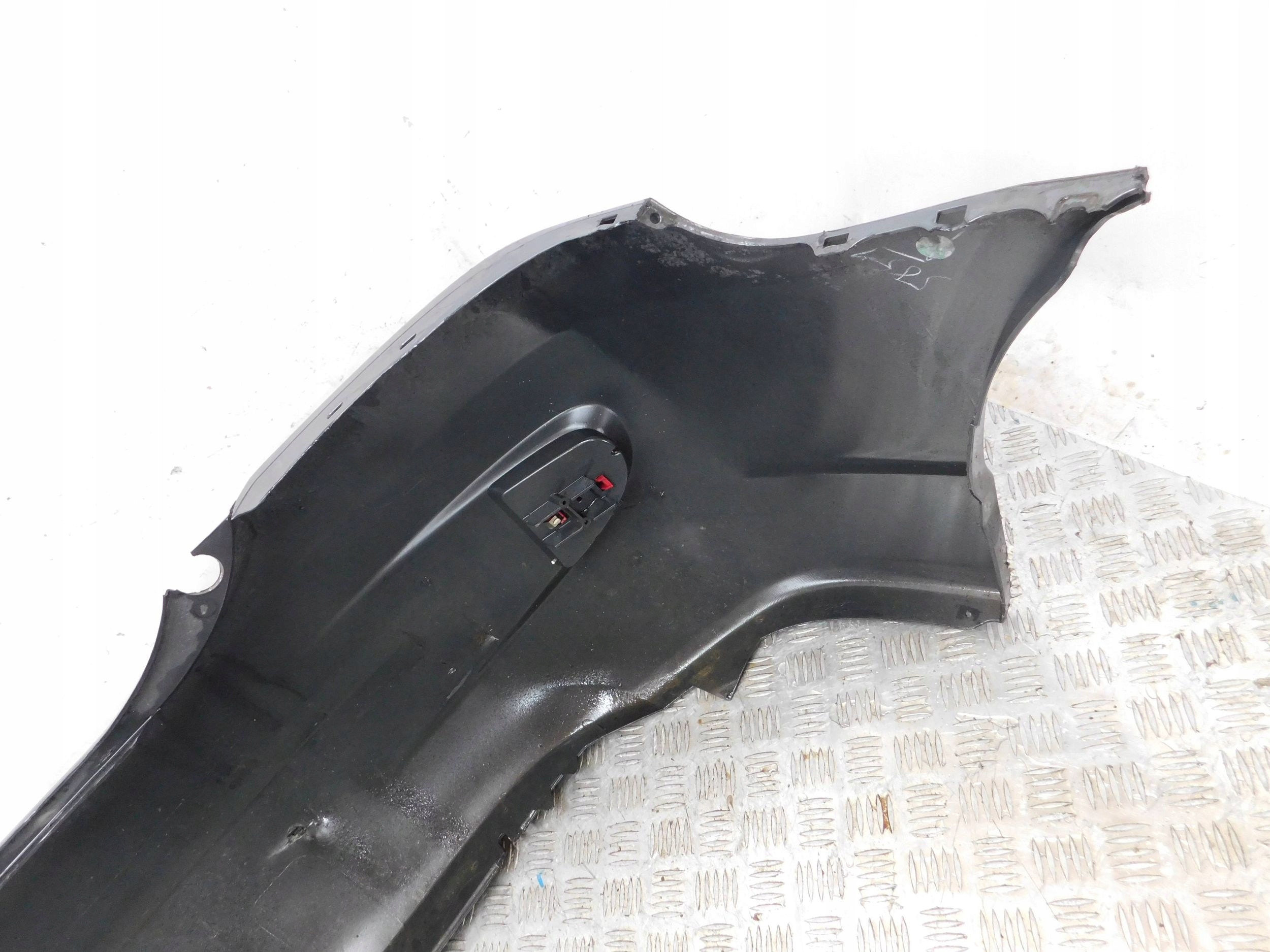 ZADNÝ NÁRAZNÍK HONDA CIVIC VII 5D HB LIFT 04-