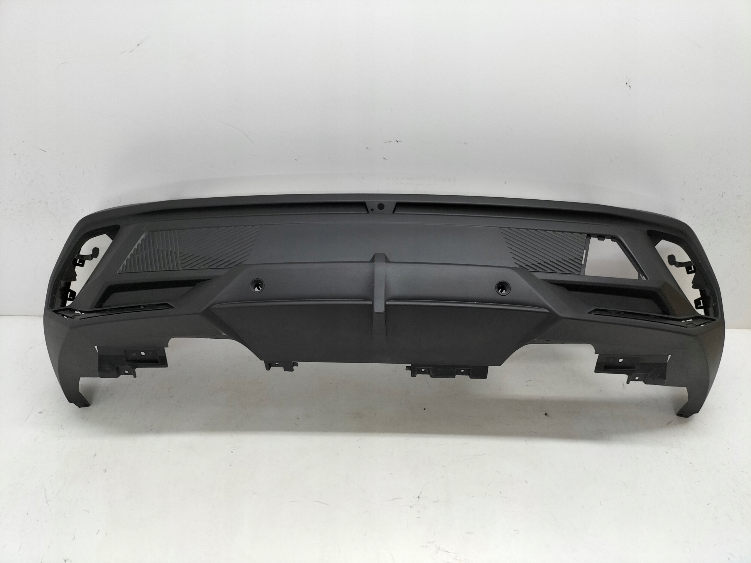ZADNÝ NÁRAZNÍK PEUGEOT 408 II 22-