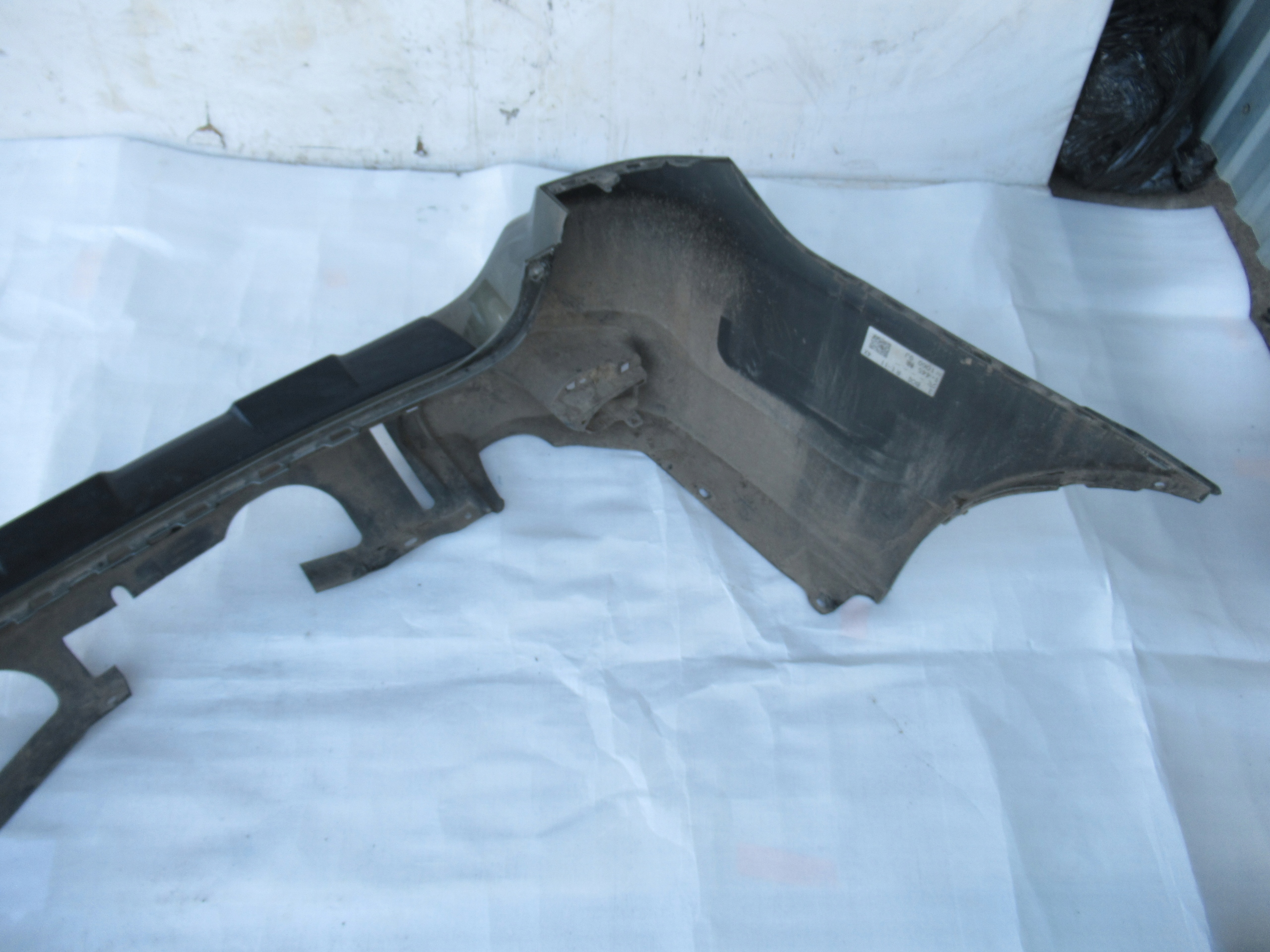 ZADNÝ NÁRAZNÍK SUBARU LEGACY 15-