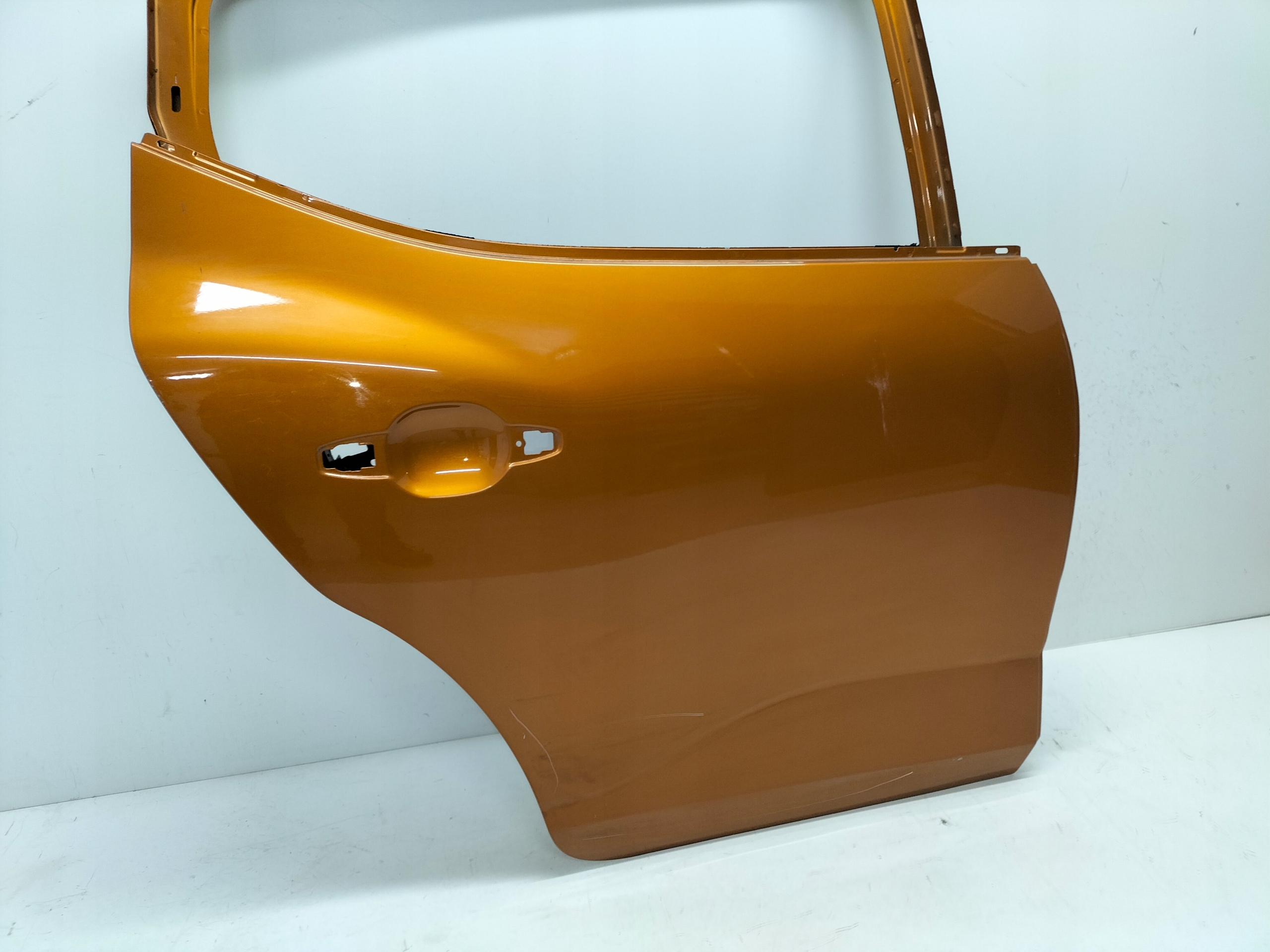 PRAVE ZADNE DVERE DACIA SANDERO III 20-