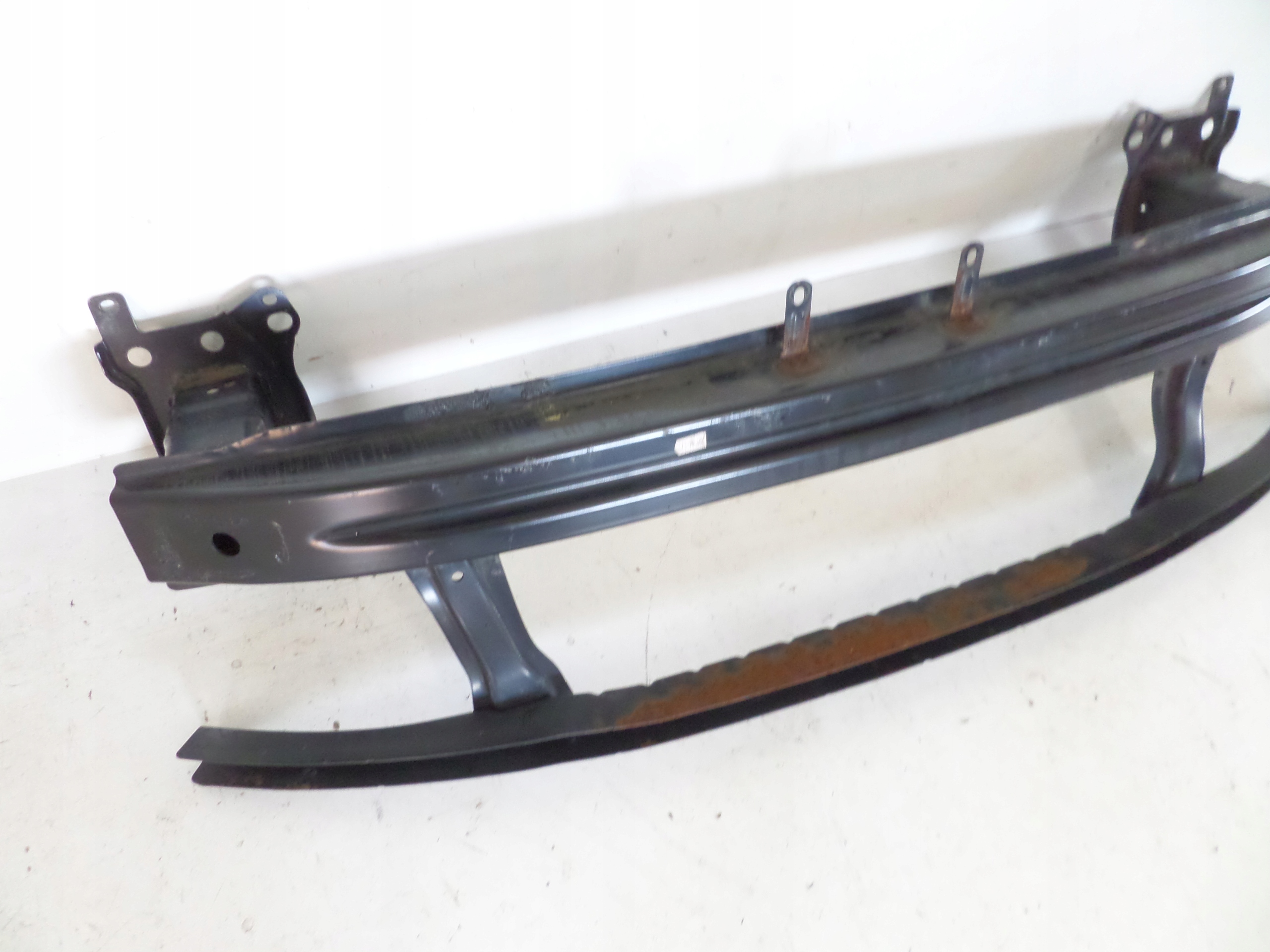 PREDNA VYSTUHA VW PASSAT B6 3C0 05-