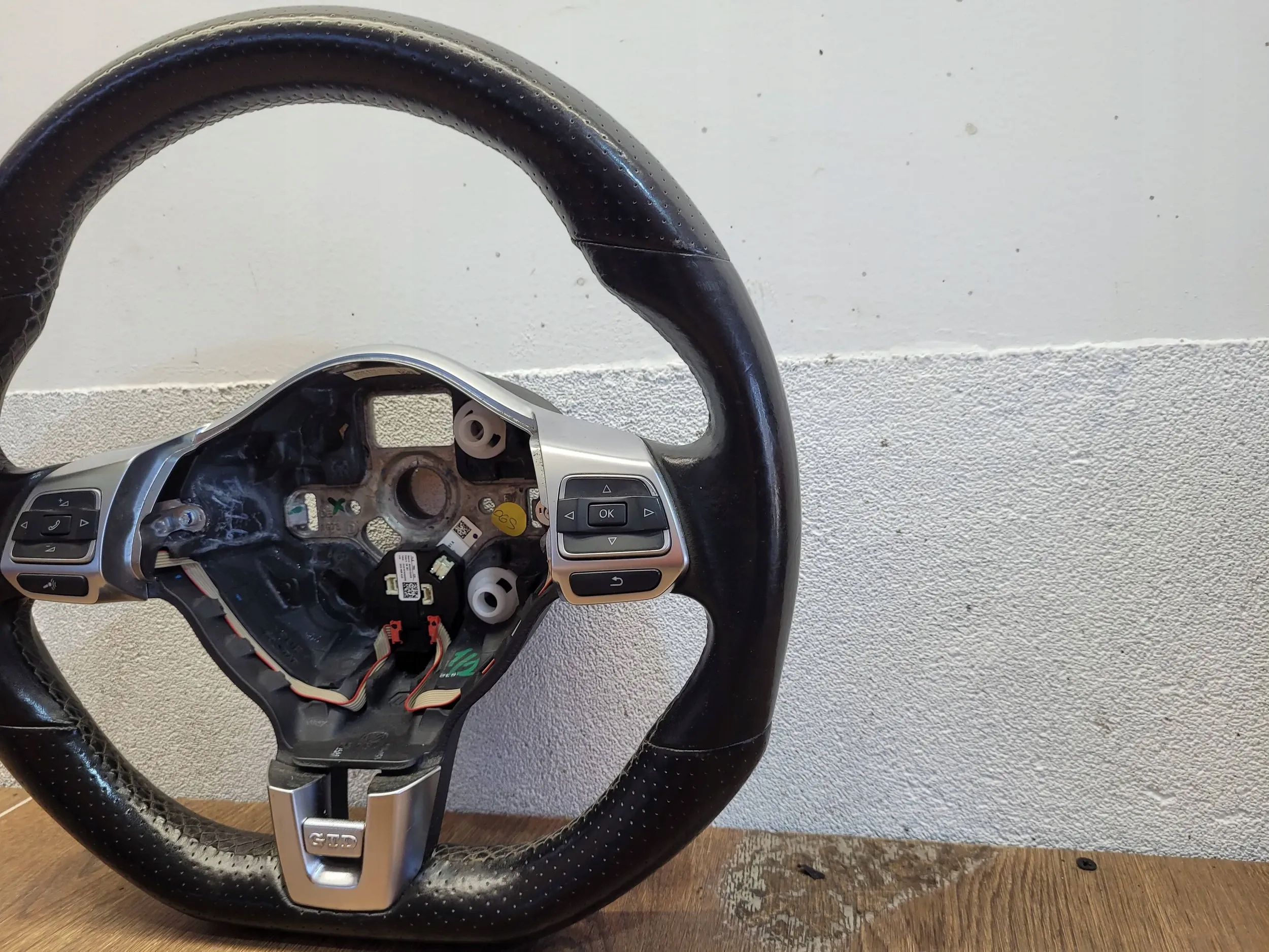 Volkswagen Golf VI gti 5K0419091L VOLANT