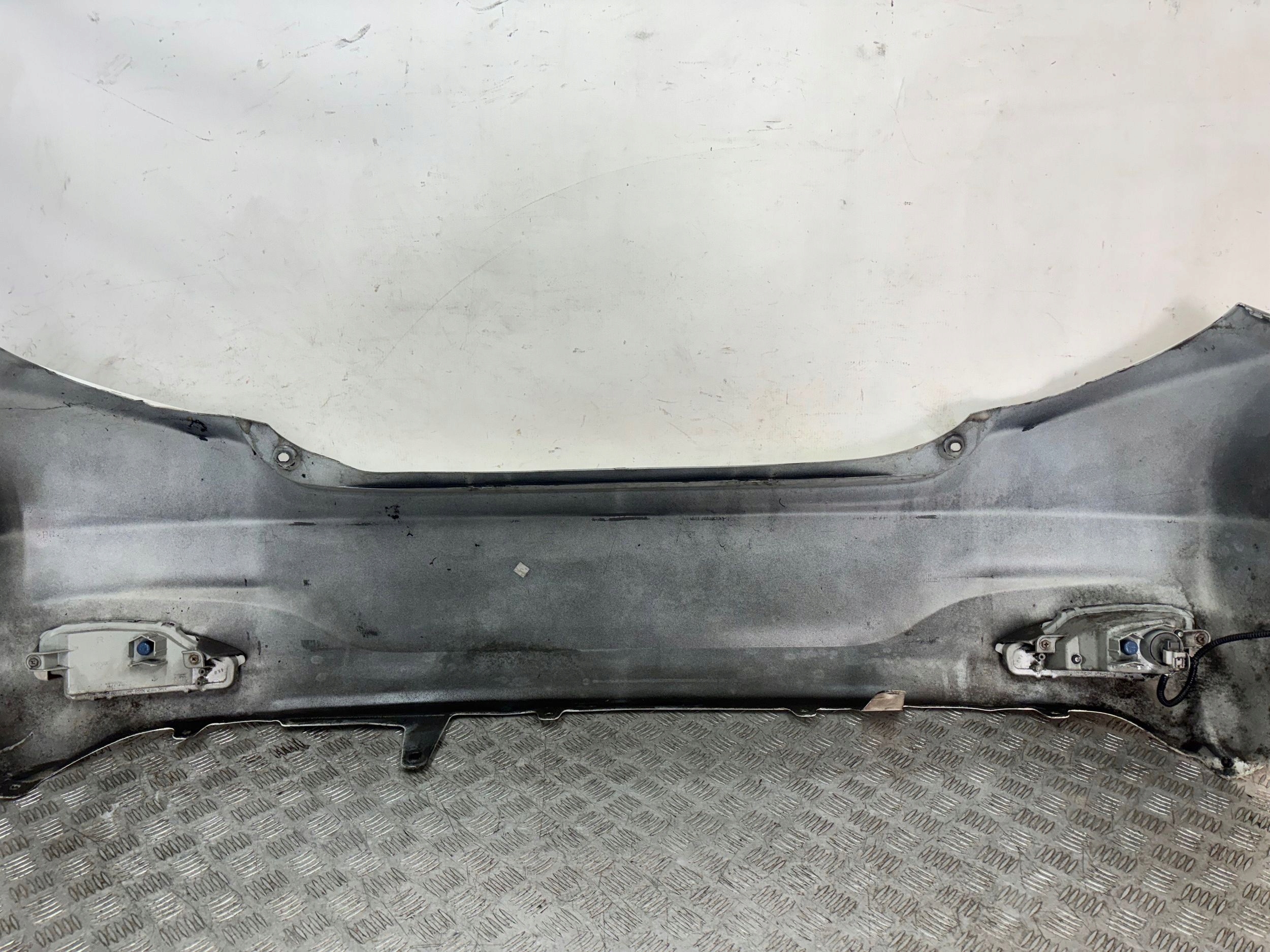 ZADNÝ NÁRAZNÍK TOYOTA YARIS III 3 11-
